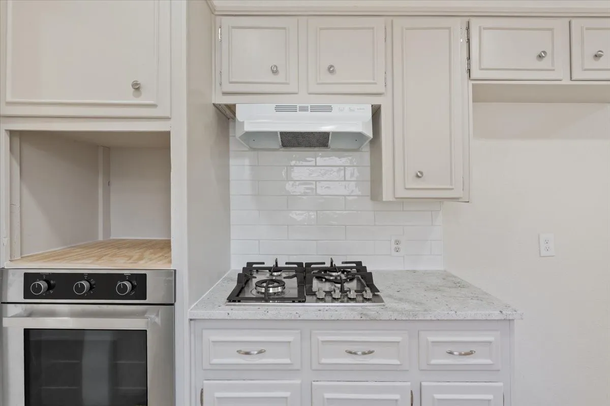 Single Family Residence For Sale in Mc Lennan County , 313 Carver Street, Waco, Texas 76704, 4 Bedroom, 3 Bathroom, 1 Garage spaces, 1,497 Sqft, built in 1967, mls#21409352, Real Estate Agent in Waco, Homes For Sale in Mc Lennan county, Homes For Sale in Waco, Realtor in Waco Texas, Real Estate Brokerage Independent Realty Texas, Luminita Cordes Realtor