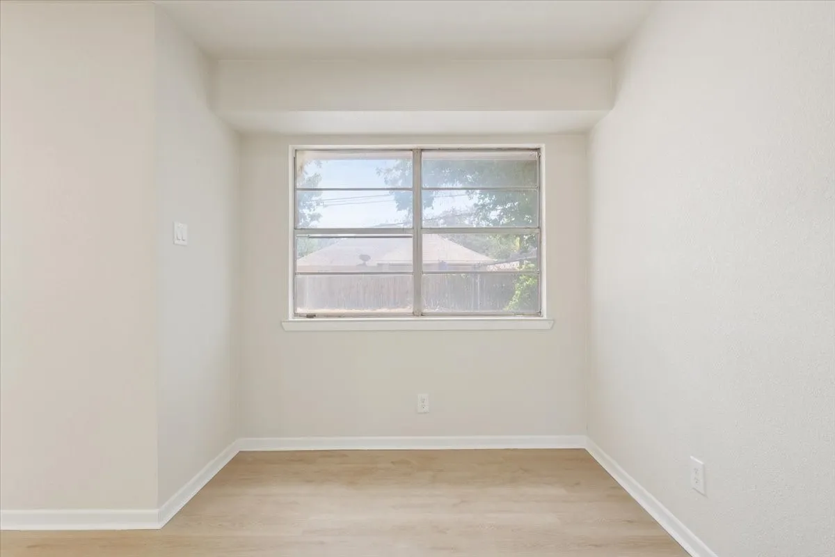Single Family Residence For Sale in Mc Lennan County , 313 Carver Street, Waco, Texas 76704, 4 Bedroom, 3 Bathroom, 1 Garage spaces, 1,497 Sqft, built in 1967, mls#21409352, Real Estate Agent in Waco, Homes For Sale in Mc Lennan county, Homes For Sale in Waco, Realtor in Waco Texas, Real Estate Brokerage Independent Realty Texas, Luminita Cordes Realtor