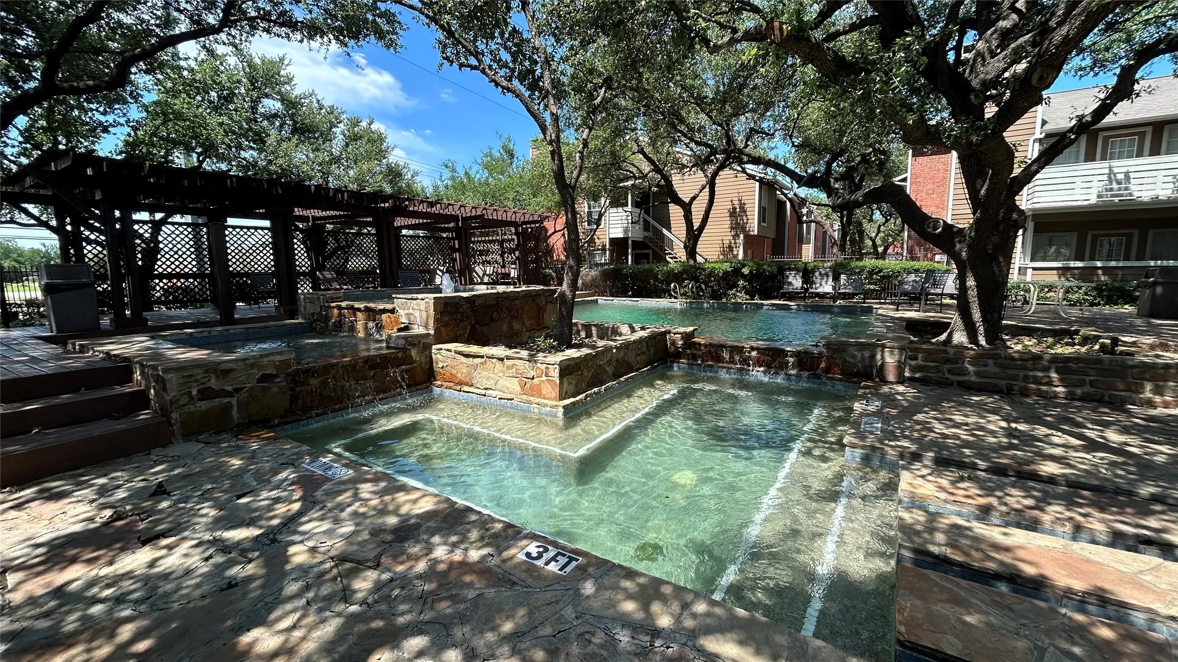 Condominium For Rent in Dallas County , 3611 W Northgate Drive 120, Irving, Texas 75062, 1 Bedroom, 1 Bathroom, Garage spaces, 667 Sqft, built in 1982, mls#21409587, Real Estate Agent in Irving, Homes For Rent in Dallas county, Homes For Rent in Irving, Realtor in Irving Texas, Real Estate Brokerage Independent Realty Texas, Luminita Cordes Realtor