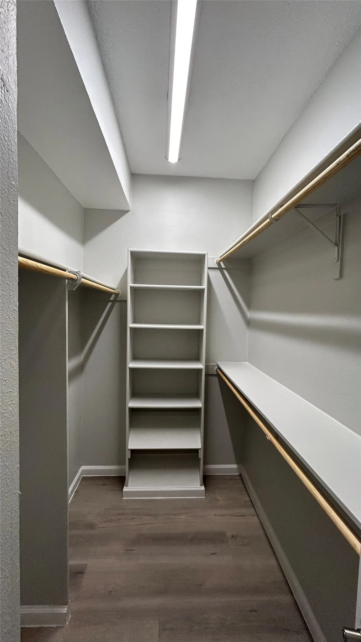 Condominium For Rent in Dallas County , 3611 W Northgate Drive 120, Irving, Texas 75062, 1 Bedroom, 1 Bathroom, Garage spaces, 667 Sqft, built in 1982, mls#21409587, Real Estate Agent in Irving, Homes For Rent in Dallas county, Homes For Rent in Irving, Realtor in Irving Texas, Real Estate Brokerage Independent Realty Texas, Luminita Cordes Realtor