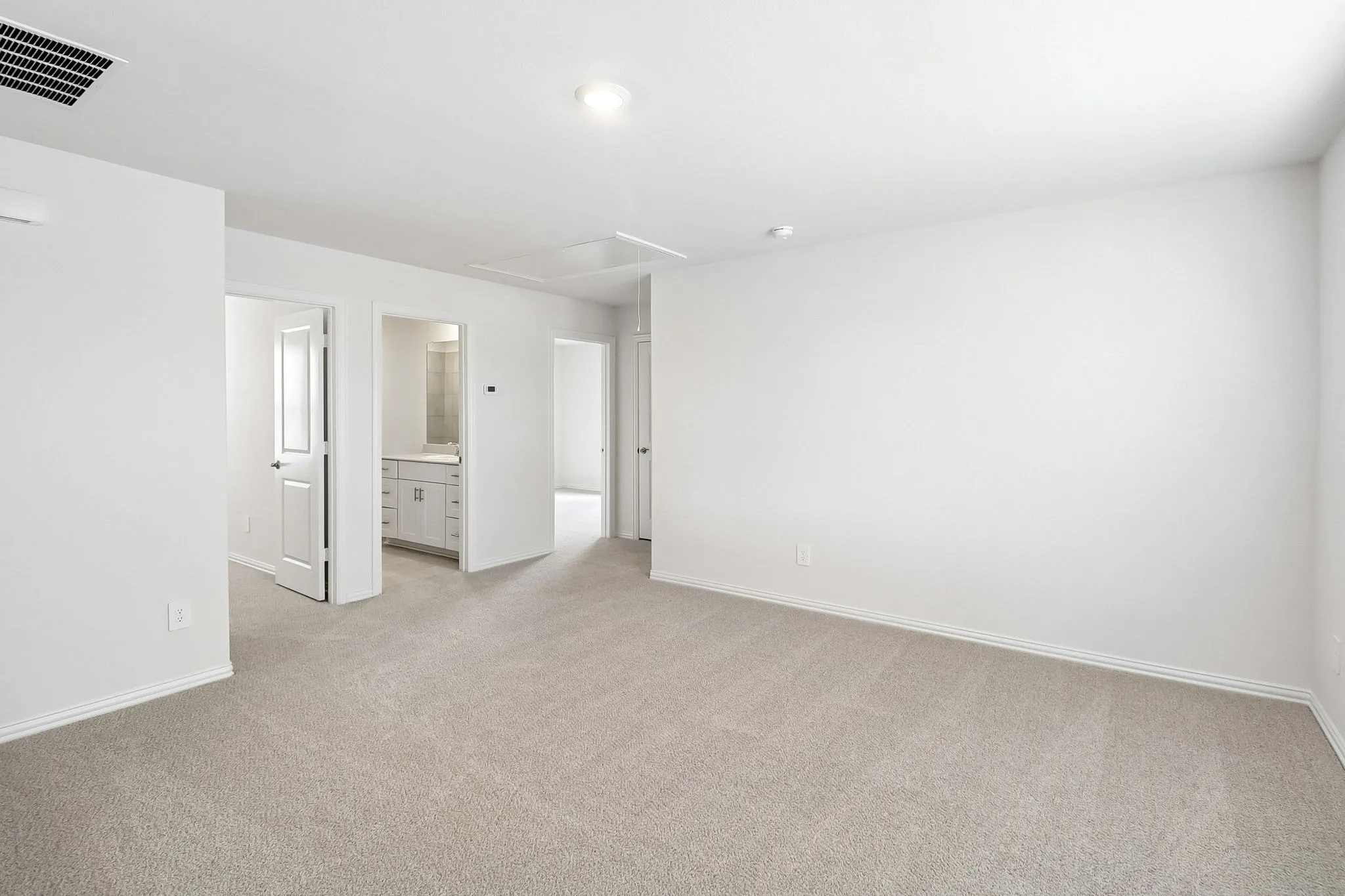 Photo is not of the actual home, but is an inspirational photo of builder’s model home and may depict options, furnishings, and/or decorator features that are not included.