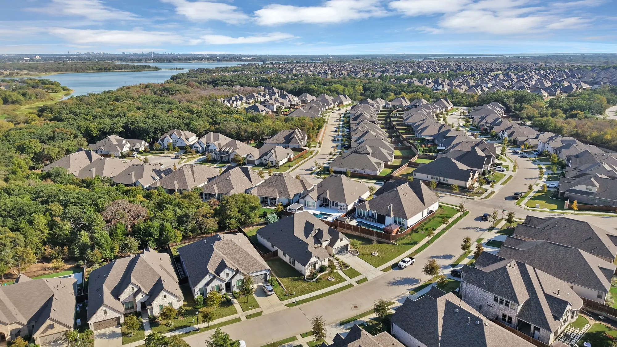 Single Family Residence For Sale in Denton County , 4612 Rocky Ridge Trail, Little Elm, Texas 75068, 4 Bedroom, 4 Bathroom, 2 Garage spaces, 3,467 Sqft, built in 2022, mls#21408550, Real Estate Agent in Little Elm, Homes For Sale in Denton county, Homes For Sale in Little Elm, Realtor in Little Elm Texas, Real Estate Brokerage Independent Realty Texas, Luminita Cordes Realtor