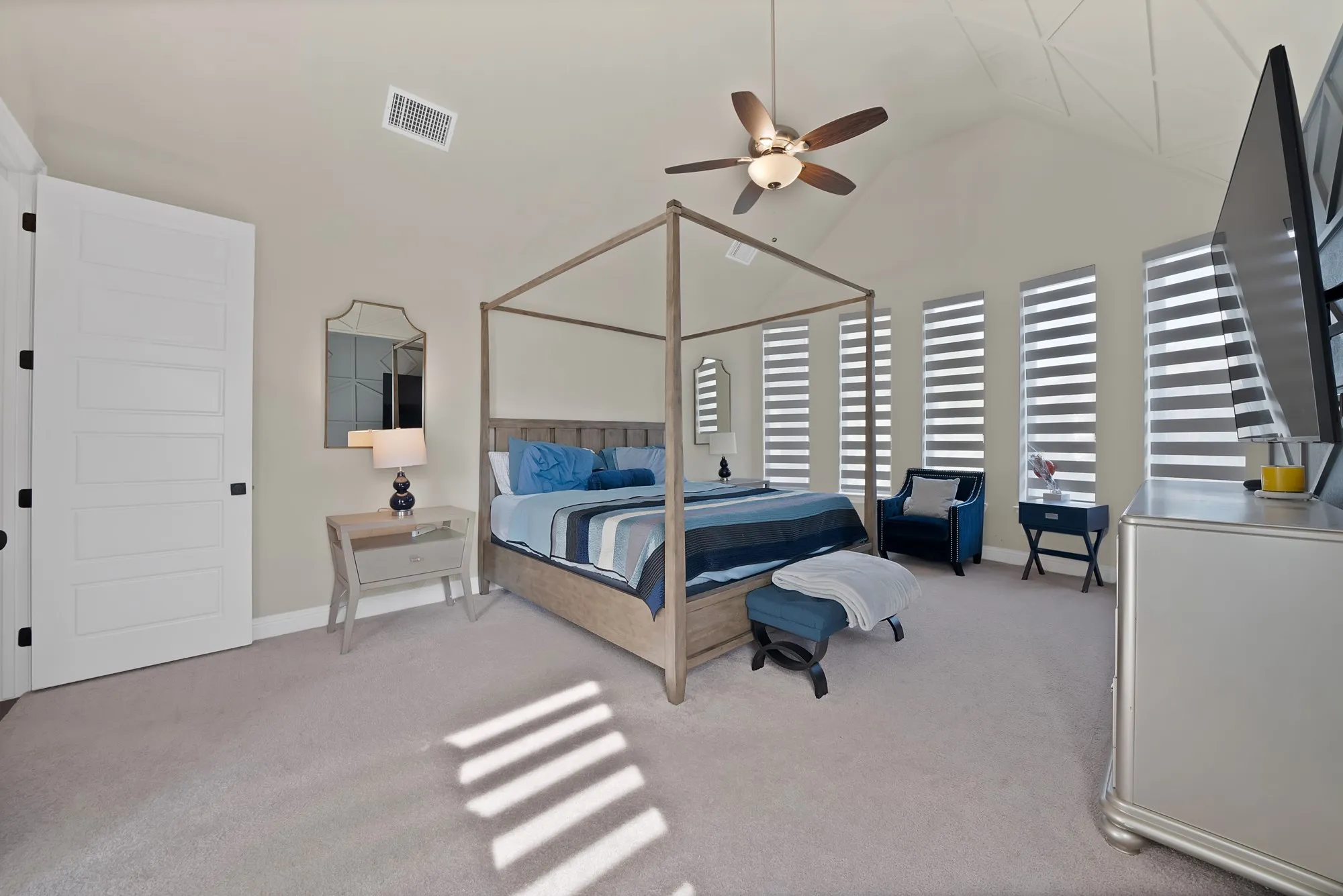Single Family Residence For Sale in Denton County , 4612 Rocky Ridge Trail, Little Elm, Texas 75068, 4 Bedroom, 4 Bathroom, 2 Garage spaces, 3,467 Sqft, built in 2022, mls#21408550, Real Estate Agent in Little Elm, Homes For Sale in Denton county, Homes For Sale in Little Elm, Realtor in Little Elm Texas, Real Estate Brokerage Independent Realty Texas, Luminita Cordes Realtor