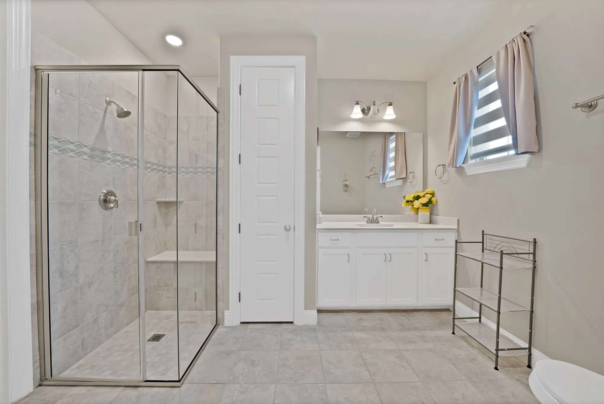 Single Family Residence For Sale in Denton County , 4612 Rocky Ridge Trail, Little Elm, Texas 75068, 4 Bedroom, 4 Bathroom, 2 Garage spaces, 3,467 Sqft, built in 2022, mls#21408550, Real Estate Agent in Little Elm, Homes For Sale in Denton county, Homes For Sale in Little Elm, Realtor in Little Elm Texas, Real Estate Brokerage Independent Realty Texas, Luminita Cordes Realtor