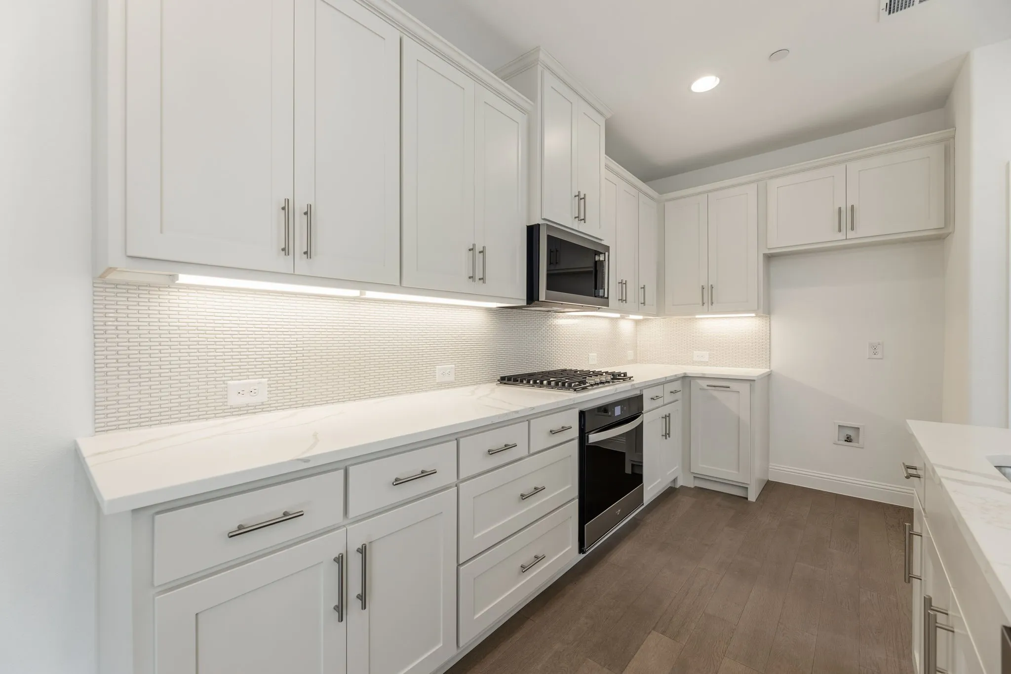 Townhouse For Sale in Denton County , 2180 Southwick Drive, Lewisville, Texas 75067, 3 Bedroom, 3 Bathroom, 2 Garage spaces, 2,002 Sqft, built in 2026, mls#21405187, Real Estate Agent in Lewisville, Homes For Sale in Denton county, Homes For Sale in Lewisville, Realtor in Lewisville Texas, Real Estate Brokerage Independent Realty Texas, Luminita Cordes Realtor