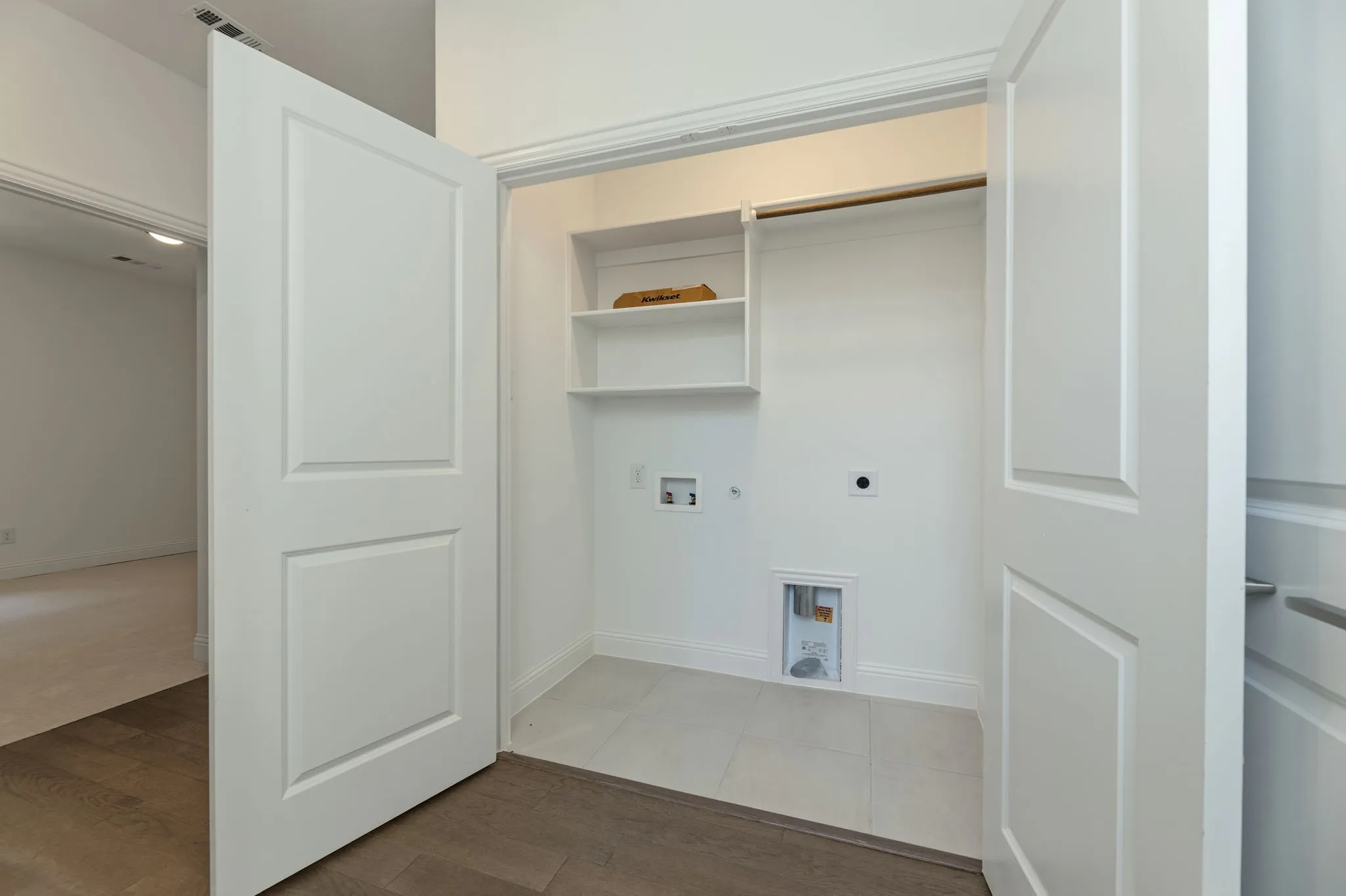 Townhouse For Sale in Denton County , 2180 Southwick Drive, Lewisville, Texas 75067, 3 Bedroom, 3 Bathroom, 2 Garage spaces, 2,002 Sqft, built in 2026, mls#21405187, Real Estate Agent in Lewisville, Homes For Sale in Denton county, Homes For Sale in Lewisville, Realtor in Lewisville Texas, Real Estate Brokerage Independent Realty Texas, Luminita Cordes Realtor