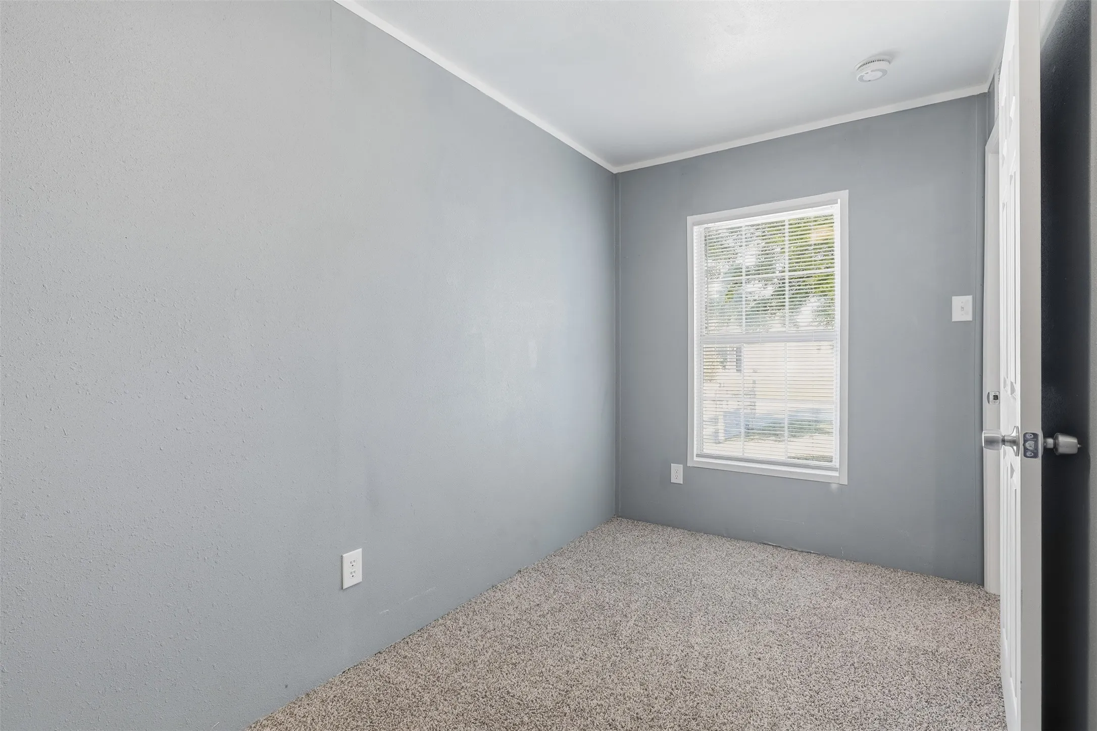 Duplex For Rent in Tarrant County , 2732 Avenue I B, Fort Worth, Texas 76105, 3 Bedroom, 2 Bathroom, Garage spaces, 850 Sqft, built in 1950, mls#21409632, Real Estate Agent in Fort Worth, Homes For Rent in Tarrant county, Homes For Rent in Fort Worth, Realtor in Fort Worth Texas, Real Estate Brokerage Independent Realty Texas, Luminita Cordes Realtor