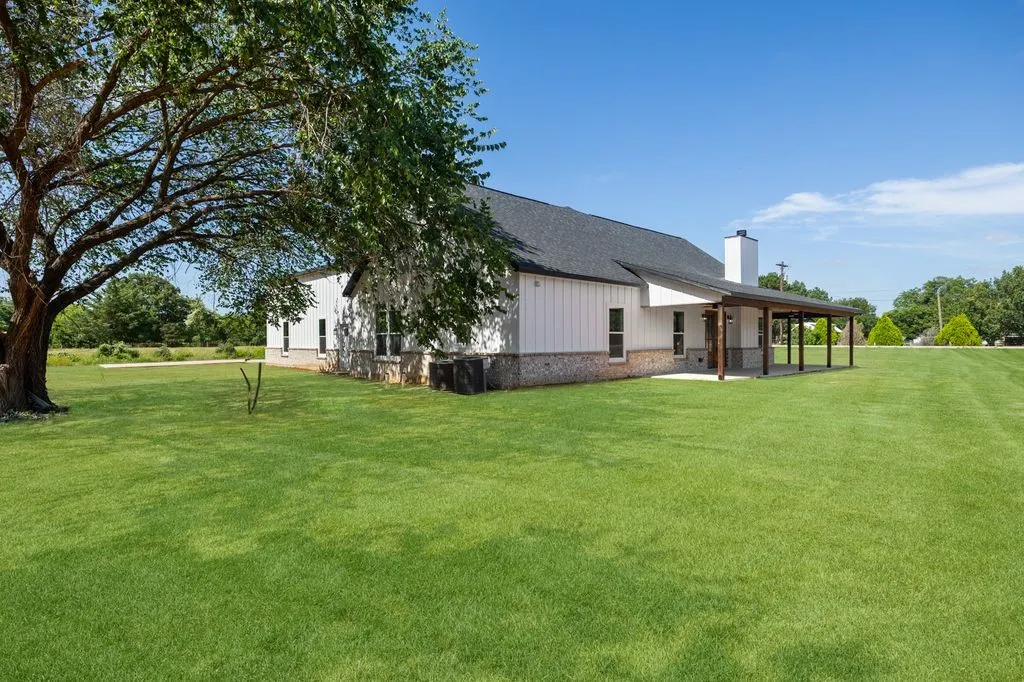 Single Family Residence For Sale in Wise County , 181 County Road 4757, Rhome, Texas 76078, 4 Bedroom, 3 Bathroom, 6 Garage spaces, 2,858 Sqft, built in 2026, mls#21409647, Real Estate Agent in Rhome, Homes For Sale in Wise county, Homes For Sale in Rhome, Realtor in Rhome Texas, Real Estate Brokerage Independent Realty Texas, Luminita Cordes Realtor