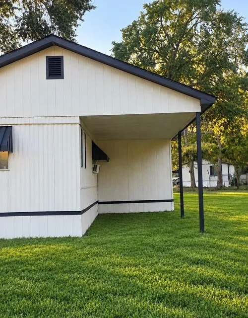 Single Family Residence For Sale in Henderson County , 136 Palisade Drive, Gun Barrel City, Texas 75156, 3 Bedroom, 2 Bathroom, Garage spaces, 1,350 Sqft, built in 1974, mls#21409501, Real Estate Agent in Gun Barrel City, Homes For Sale in Henderson county, Homes For Sale in Gun Barrel City, Realtor in Gun Barrel City Texas, Real Estate Brokerage Independent Realty Texas, Luminita Cordes Realtor