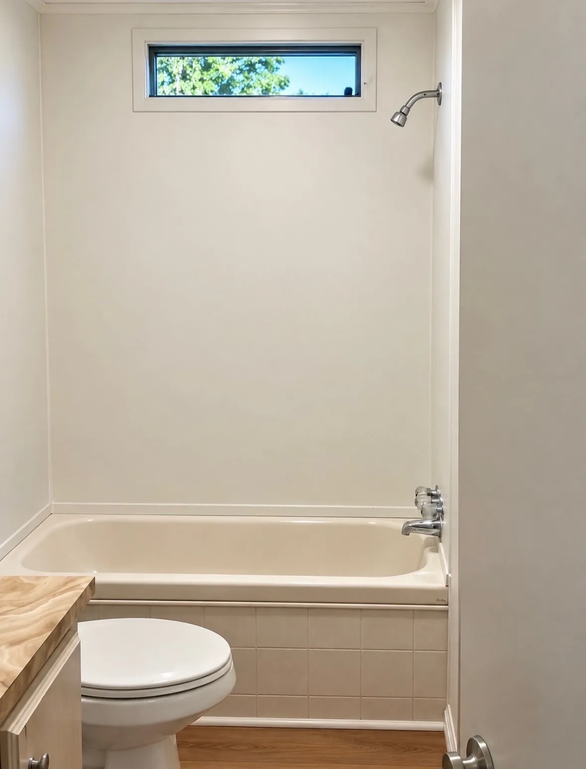 Single Family Residence For Sale in Henderson County , 136 Palisade Drive, Gun Barrel City, Texas 75156, 3 Bedroom, 2 Bathroom, Garage spaces, 1,350 Sqft, built in 1974, mls#21409501, Real Estate Agent in Gun Barrel City, Homes For Sale in Henderson county, Homes For Sale in Gun Barrel City, Realtor in Gun Barrel City Texas, Real Estate Brokerage Independent Realty Texas, Luminita Cordes Realtor