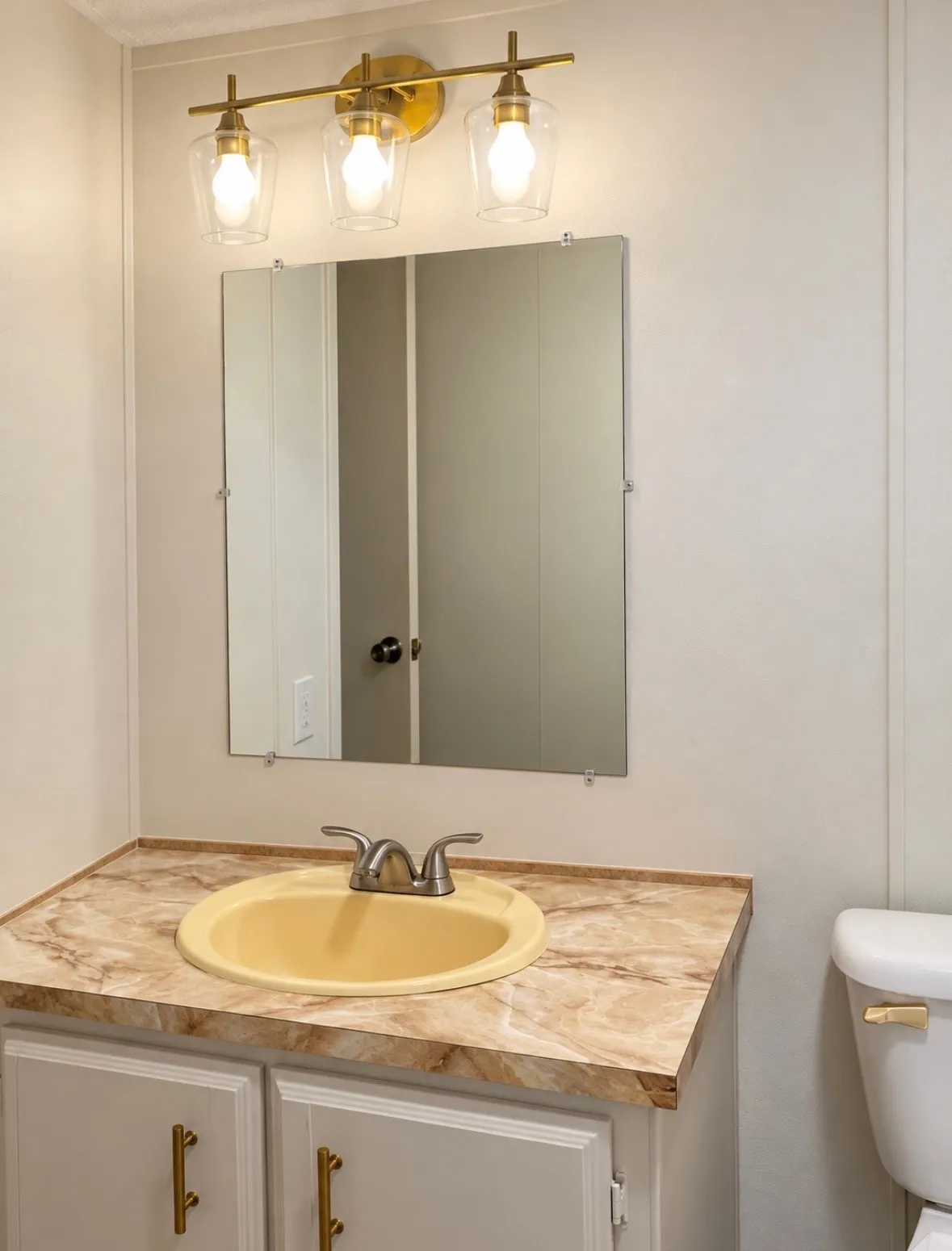 Single Family Residence For Sale in Henderson County , 136 Palisade Drive, Gun Barrel City, Texas 75156, 3 Bedroom, 2 Bathroom, Garage spaces, 1,350 Sqft, built in 1974, mls#21409501, Real Estate Agent in Gun Barrel City, Homes For Sale in Henderson county, Homes For Sale in Gun Barrel City, Realtor in Gun Barrel City Texas, Real Estate Brokerage Independent Realty Texas, Luminita Cordes Realtor