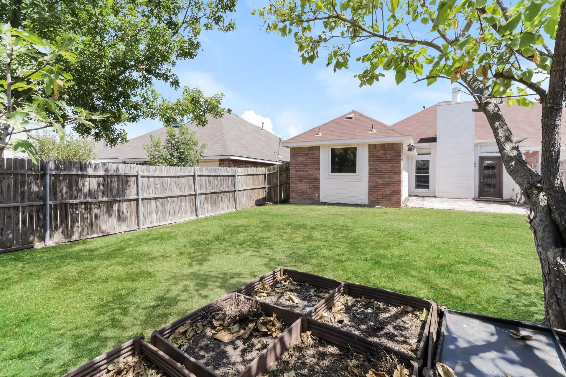 Single Family Residence For Rent in Dallas County , 1027 Sea Shell Drive, Mesquite, Texas 75149, 4 Bedroom, 2 Bathroom, 2 Garage spaces, 1,702 Sqft, built in 1997, mls#21409655, Real Estate Agent in Mesquite, Homes For Rent in Dallas county, Homes For Rent in Mesquite, Realtor in Mesquite Texas, Real Estate Brokerage Independent Realty Texas, Luminita Cordes Realtor