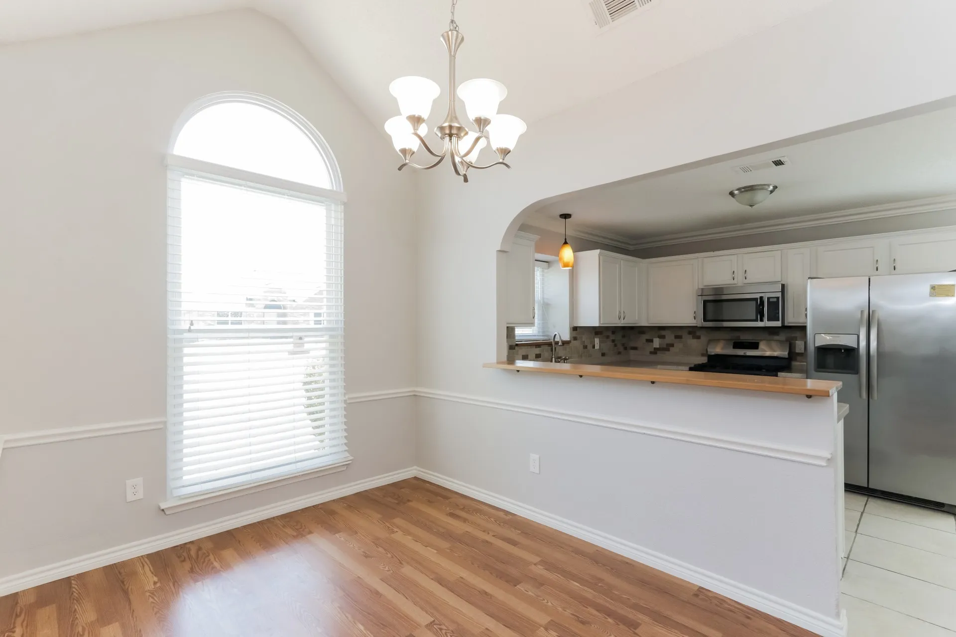 Single Family Residence For Rent in Dallas County , 1027 Sea Shell Drive, Mesquite, Texas 75149, 4 Bedroom, 2 Bathroom, 2 Garage spaces, 1,702 Sqft, built in 1997, mls#21409655, Real Estate Agent in Mesquite, Homes For Rent in Dallas county, Homes For Rent in Mesquite, Realtor in Mesquite Texas, Real Estate Brokerage Independent Realty Texas, Luminita Cordes Realtor