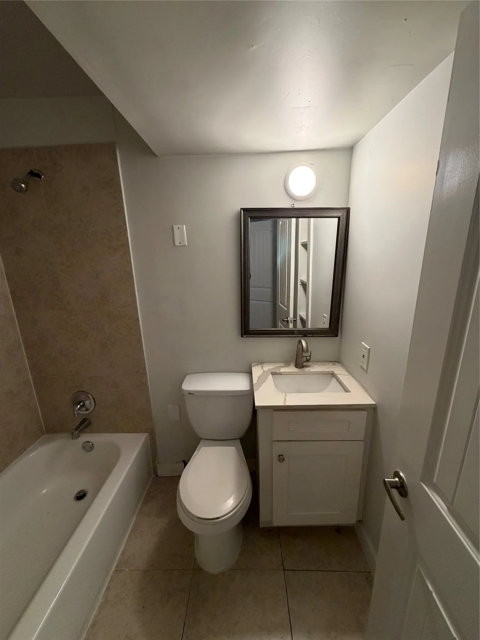 Apartment For Rent in Dallas County , 230 Starr Street 101, Dallas, Texas 75203, 1 Bedroom, 1 Bathroom, Garage spaces, 600 Sqft, built in 1960, mls#21409644, Real Estate Agent in Dallas, Homes For Rent in Dallas county, Homes For Rent in Dallas, Realtor in Dallas Texas, Real Estate Brokerage Independent Realty Texas, Luminita Cordes Realtor