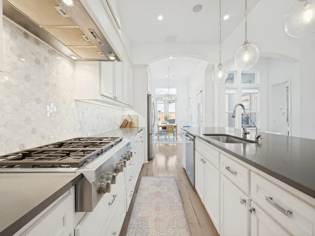 Single Family Residence For Rent in Denton County , 6669 Titus Lane, Frisco, Texas 75036, 4 Bedroom, 4 Bathroom, 2 Garage spaces, 3,413 Sqft, built in 2018, mls#21409574, Real Estate Agent in Frisco, Homes For Rent in Denton county, Homes For Rent in Frisco, Realtor in Frisco Texas, Real Estate Brokerage Independent Realty Texas, Luminita Cordes Realtor