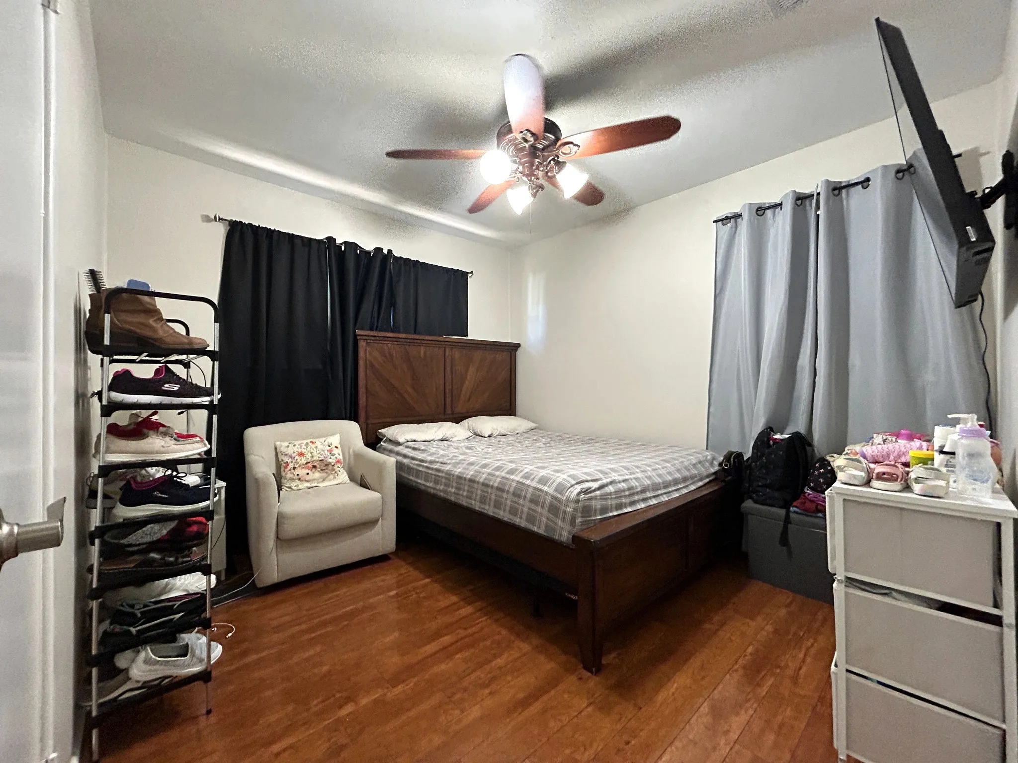 Single Family Residence For Rent in Tarrant County , 861 Russell Lane, Bedford, Texas 76022, 3 Bedroom, 2 Bathroom, Garage spaces, 1,190 Sqft, built in 1964, mls#21409672, Real Estate Agent in Bedford, Homes For Rent in Tarrant county, Homes For Rent in Bedford, Realtor in Bedford Texas, Real Estate Brokerage Independent Realty Texas, Luminita Cordes Realtor