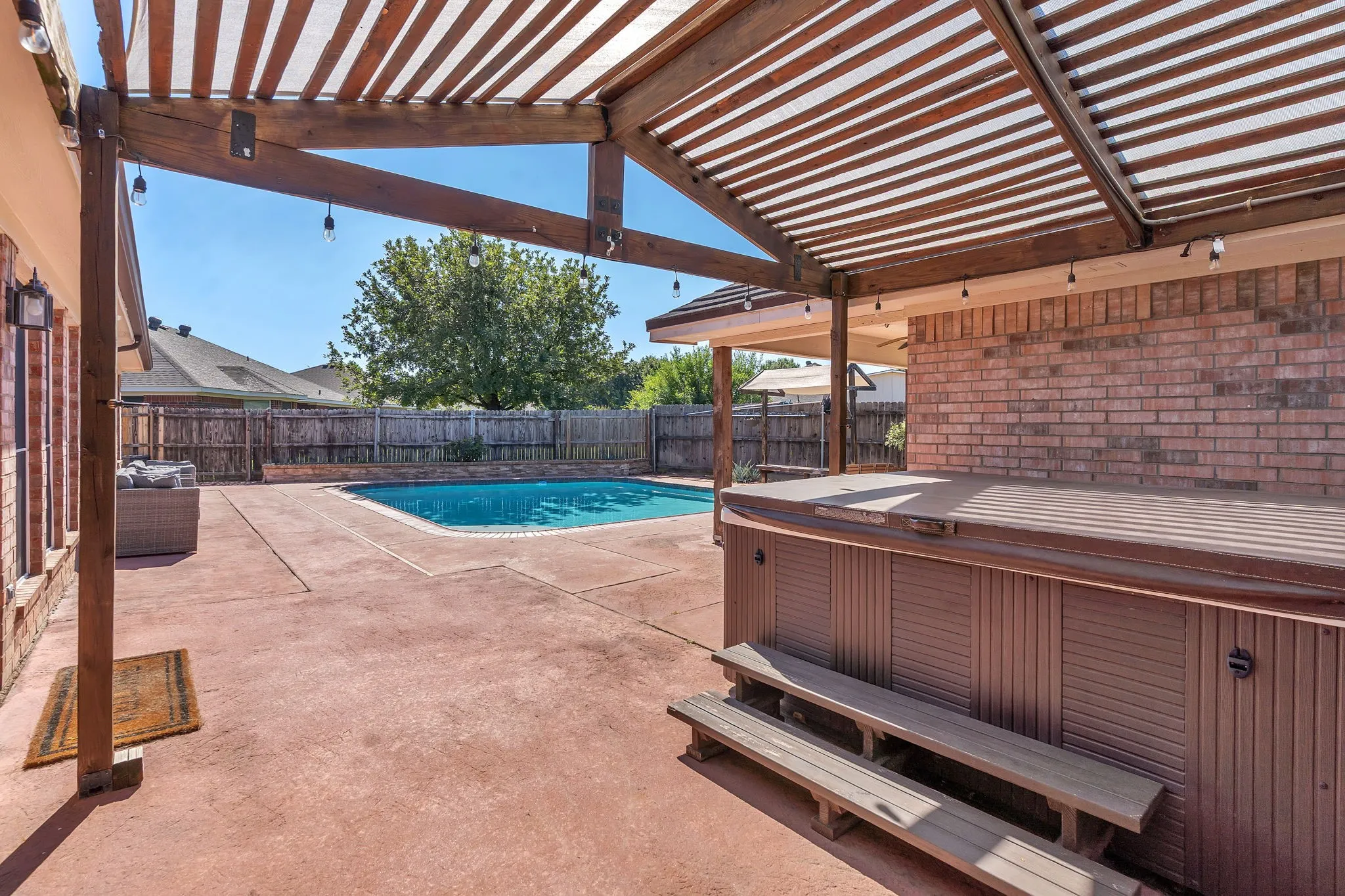 Hot tub