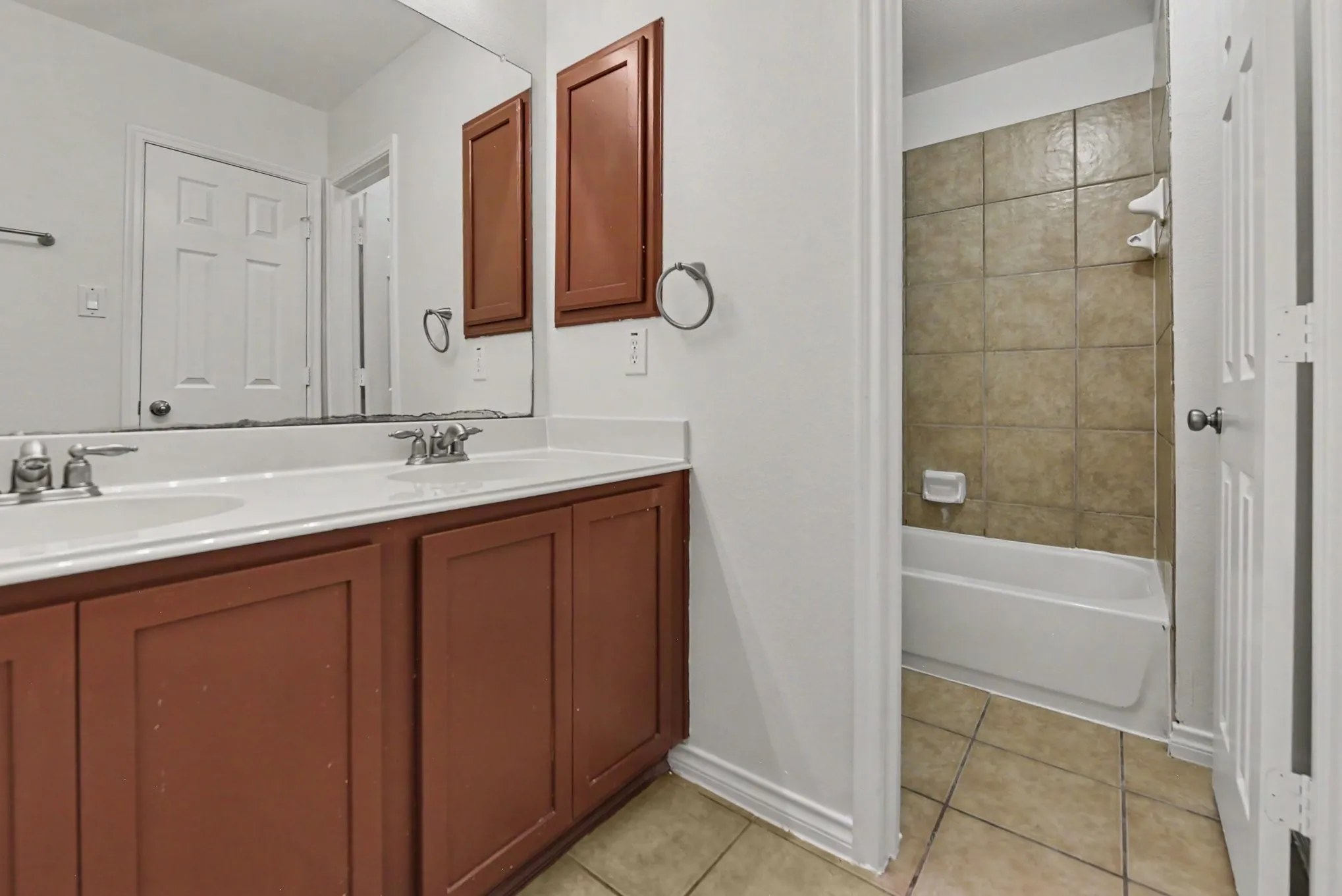 Single Family Residence For Sale in Collin County , 9416 Jerico Drive, Mc Kinney, Texas 75072, 5 Bedroom, 4 Bathroom, 2 Garage spaces, 3,007 Sqft, built in 2006, mls#21409179, Real Estate Agent in Mc Kinney, Homes For Sale in Collin county, Homes For Sale in Mc Kinney, Realtor in Mc Kinney Texas, Real Estate Brokerage Independent Realty Texas, Luminita Cordes Realtor