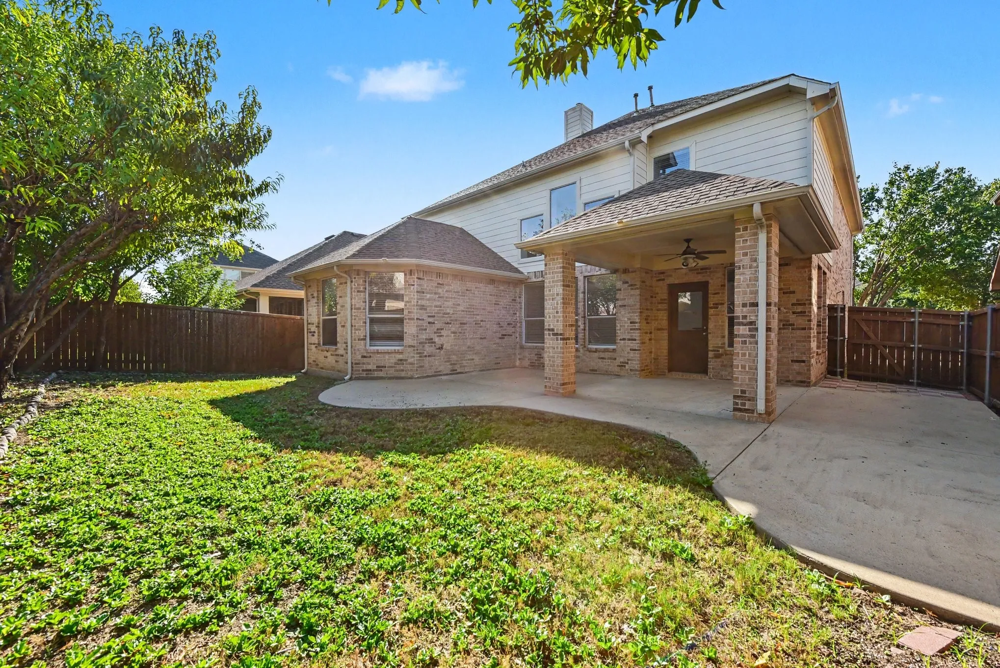 Single Family Residence For Sale in Collin County , 9416 Jerico Drive, Mc Kinney, Texas 75072, 5 Bedroom, 4 Bathroom, 2 Garage spaces, 3,007 Sqft, built in 2006, mls#21409179, Real Estate Agent in Mc Kinney, Homes For Sale in Collin county, Homes For Sale in Mc Kinney, Realtor in Mc Kinney Texas, Real Estate Brokerage Independent Realty Texas, Luminita Cordes Realtor