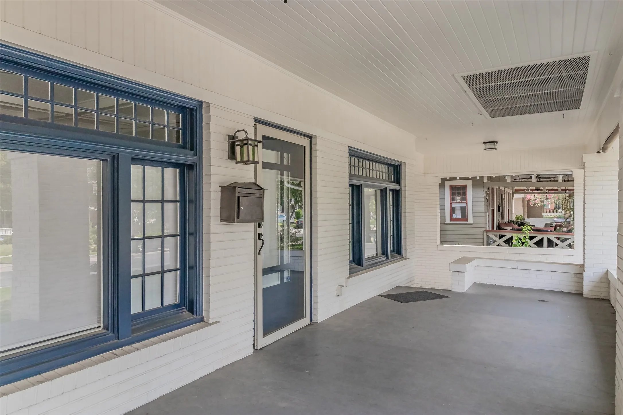 Single Family Residence For Rent in Tarrant County , 2209 6th Avenue, Fort Worth, Texas 76110, 2 Bedroom, 2 Bathroom, 2 Garage spaces, 1,711 Sqft, built in 1919, mls#21409680, Real Estate Agent in Fort Worth, Homes For Rent in Tarrant county, Homes For Rent in Fort Worth, Realtor in Fort Worth Texas, Real Estate Brokerage Independent Realty Texas, Luminita Cordes Realtor