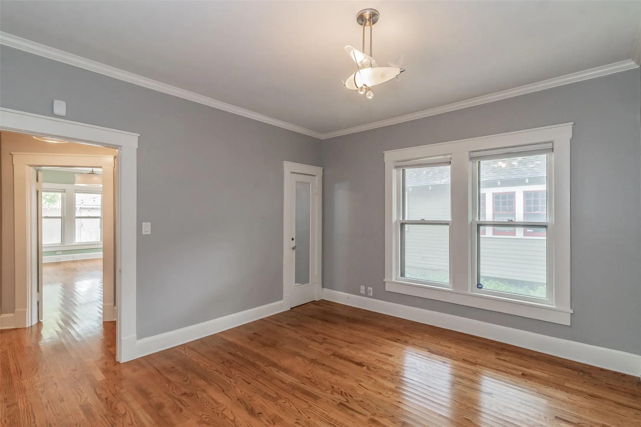 Single Family Residence For Rent in Tarrant County , 2209 6th Avenue, Fort Worth, Texas 76110, 2 Bedroom, 2 Bathroom, 2 Garage spaces, 1,711 Sqft, built in 1919, mls#21409680, Real Estate Agent in Fort Worth, Homes For Rent in Tarrant county, Homes For Rent in Fort Worth, Realtor in Fort Worth Texas, Real Estate Brokerage Independent Realty Texas, Luminita Cordes Realtor