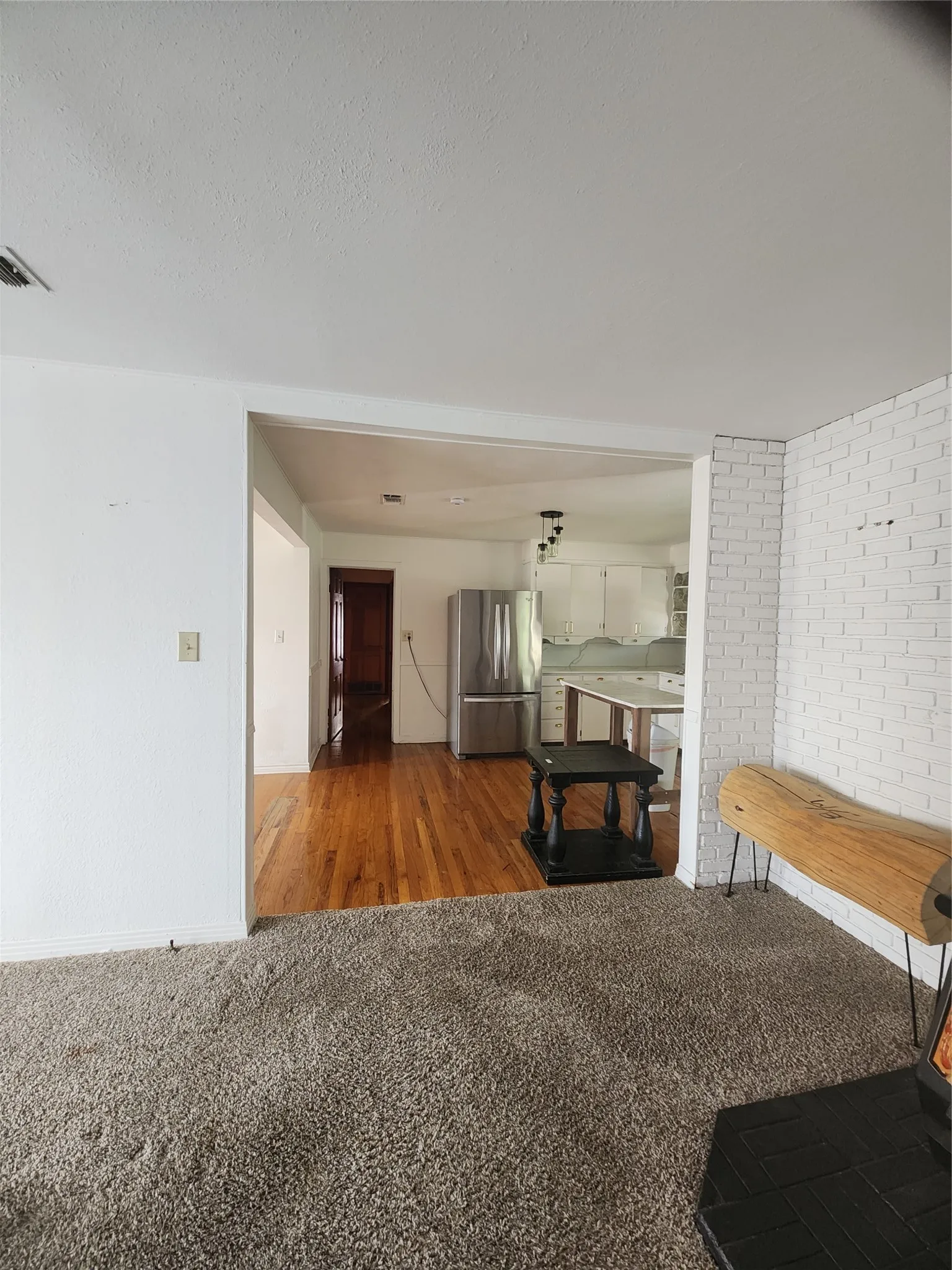 Single Family Residence For Rent in Parker County , 440 S Main Street, Springtown, Texas 76082, 3 Bedroom, 2 Bathroom, 1 Garage spaces, 1,408 Sqft, built in 1949, mls#21405600, Real Estate Agent in Springtown, Homes For Rent in Parker county, Homes For Rent in Springtown, Realtor in Springtown Texas, Real Estate Brokerage Independent Realty Texas, Luminita Cordes Realtor