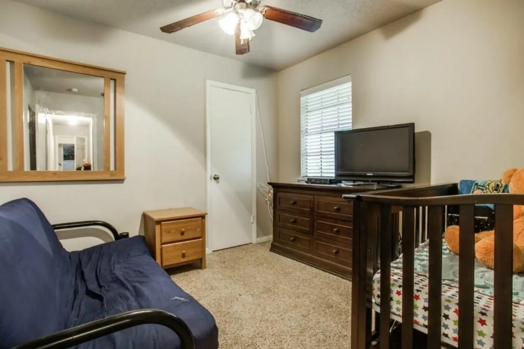 Single Family Residence For Rent in Dallas County , 3801 Eugene Court N, Irving, Texas 75062, 5 Bedroom, 3 Bathroom, 2 Garage spaces, 2,498 Sqft, built in 1968, mls#21409119, Real Estate Agent in Irving, Homes For Rent in Dallas county, Homes For Rent in Irving, Realtor in Irving Texas, Real Estate Brokerage Independent Realty Texas, Luminita Cordes Realtor