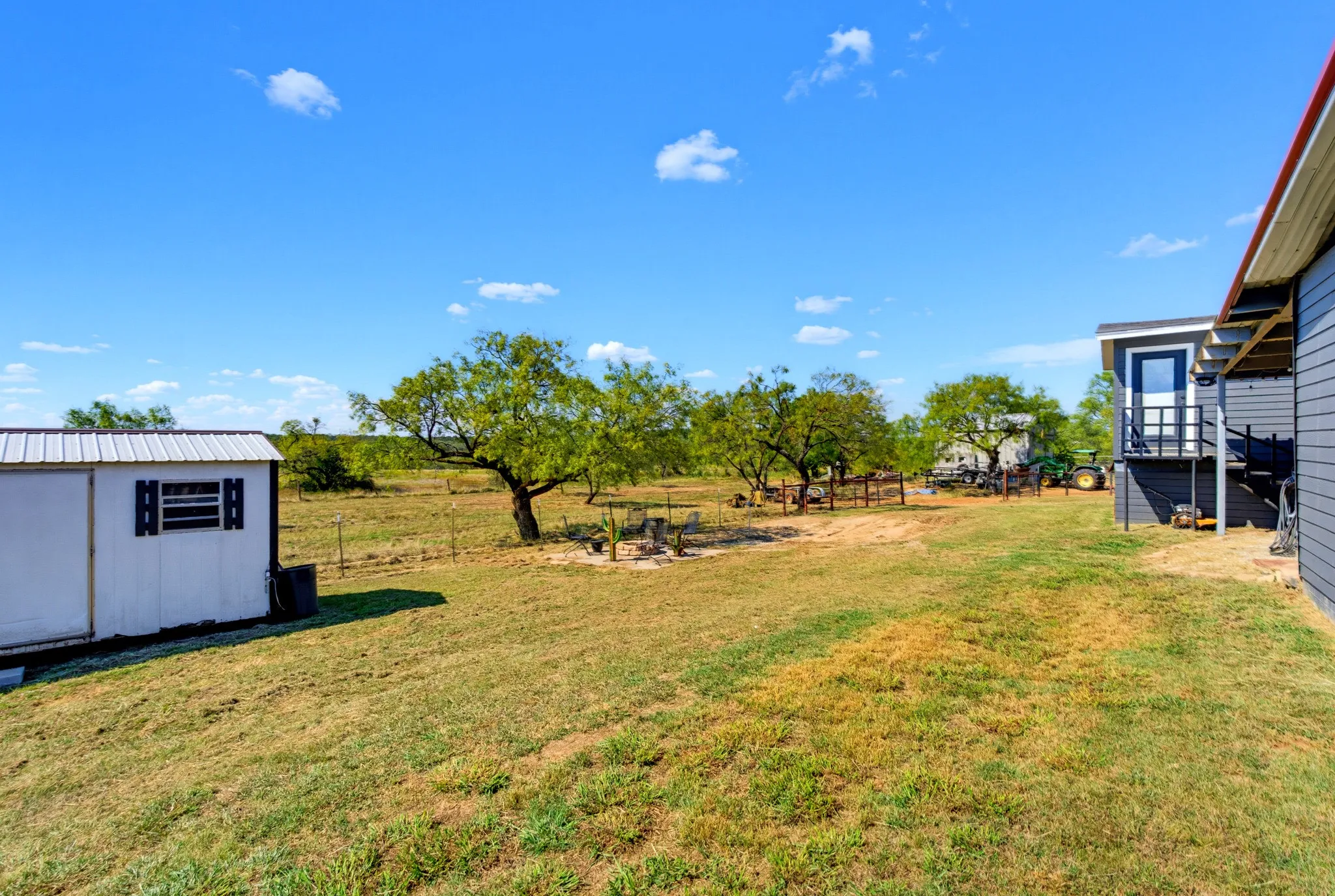 Mobile Home For Sale in Coleman County , 7330 N US Hwy 283, Coleman, Texas 76834, 3 Bedroom, 3 Bathroom, 2 Garage spaces, 2,021 Sqft, built in 2005, mls#21409518, Real Estate Agent in Coleman, Homes For Sale in Coleman county, Homes For Sale in Coleman, Realtor in Coleman Texas, Real Estate Brokerage Independent Realty Texas, Luminita Cordes Realtor