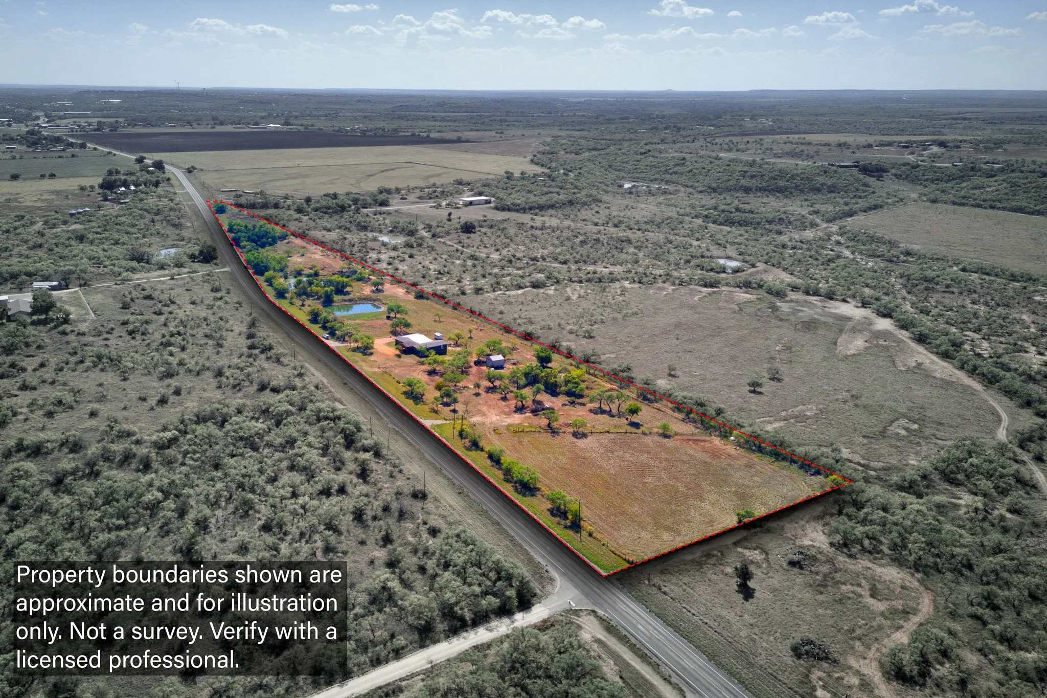 Mobile Home For Sale in Coleman County , 7330 N US Hwy 283, Coleman, Texas 76834, 3 Bedroom, 3 Bathroom, 2 Garage spaces, 2,021 Sqft, built in 2005, mls#21409518, Real Estate Agent in Coleman, Homes For Sale in Coleman county, Homes For Sale in Coleman, Realtor in Coleman Texas, Real Estate Brokerage Independent Realty Texas, Luminita Cordes Realtor