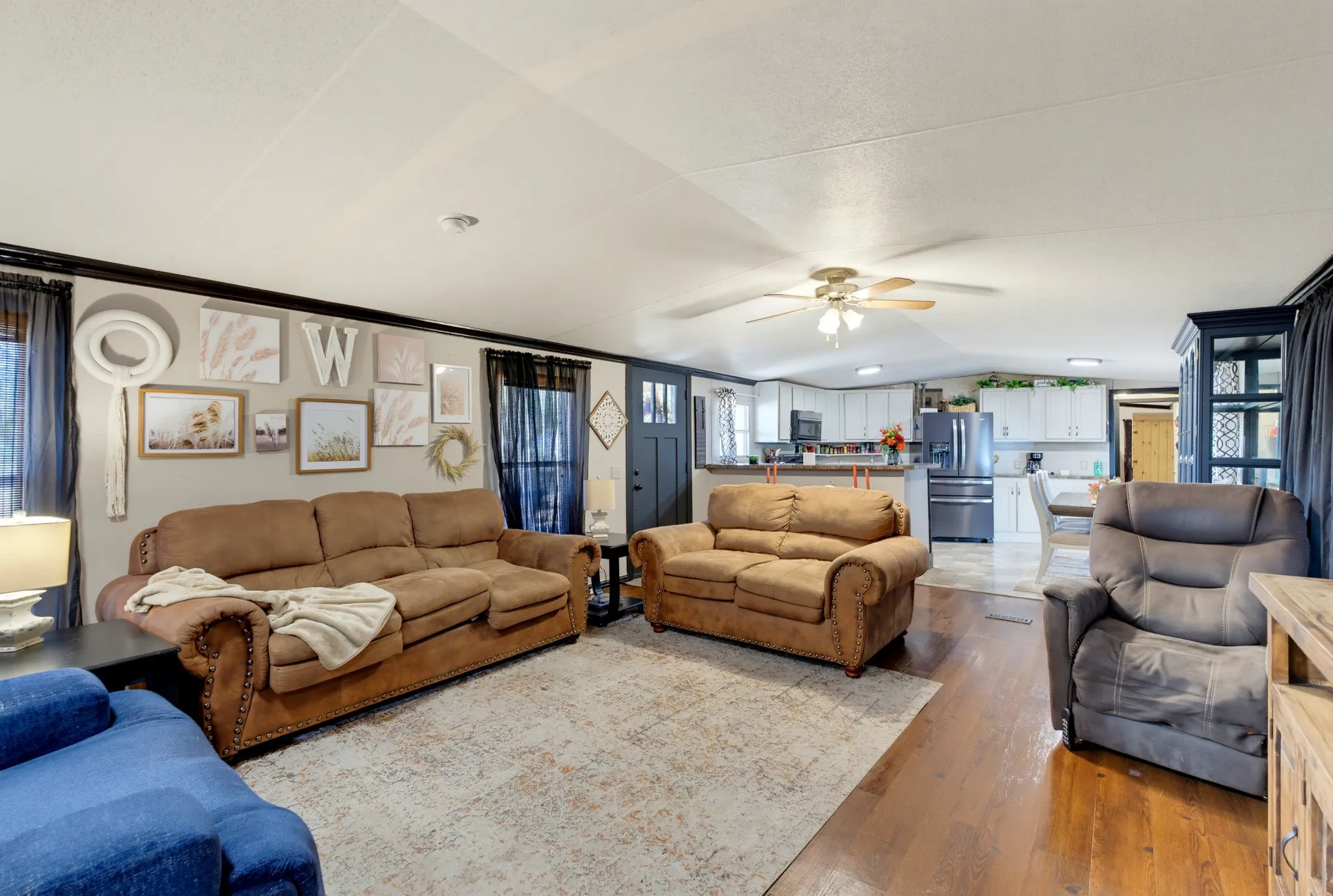 Mobile Home For Sale in Coleman County , 7330 N US Hwy 283, Coleman, Texas 76834, 3 Bedroom, 3 Bathroom, 2 Garage spaces, 2,021 Sqft, built in 2005, mls#21409518, Real Estate Agent in Coleman, Homes For Sale in Coleman county, Homes For Sale in Coleman, Realtor in Coleman Texas, Real Estate Brokerage Independent Realty Texas, Luminita Cordes Realtor