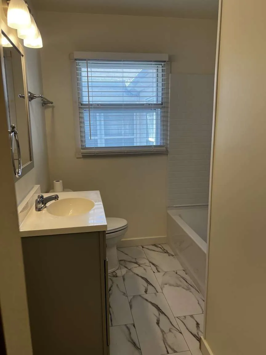 Single Family Residence For Sale in Denton County , 2601 Denison Street, Denton, Texas 76201, 5 Bedroom, 2 Bathroom, Garage spaces, 1,750 Sqft, built in 1965, mls#21409691, Real Estate Agent in Denton, Homes For Sale in Denton county, Homes For Sale in Denton, Realtor in Denton Texas, Real Estate Brokerage Independent Realty Texas, Luminita Cordes Realtor