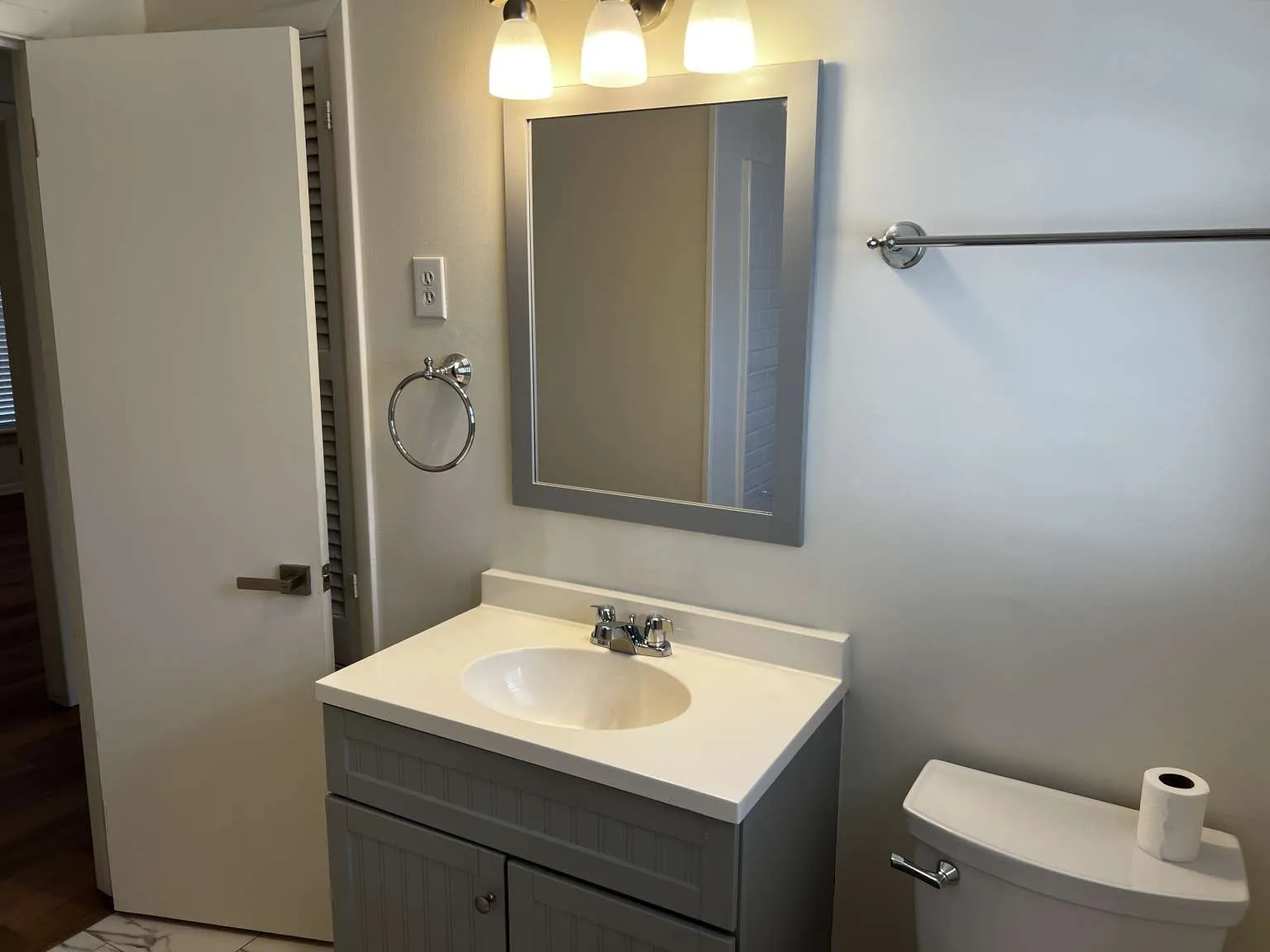 Single Family Residence For Sale in Denton County , 2601 Denison Street, Denton, Texas 76201, 5 Bedroom, 2 Bathroom, Garage spaces, 1,750 Sqft, built in 1965, mls#21409691, Real Estate Agent in Denton, Homes For Sale in Denton county, Homes For Sale in Denton, Realtor in Denton Texas, Real Estate Brokerage Independent Realty Texas, Luminita Cordes Realtor