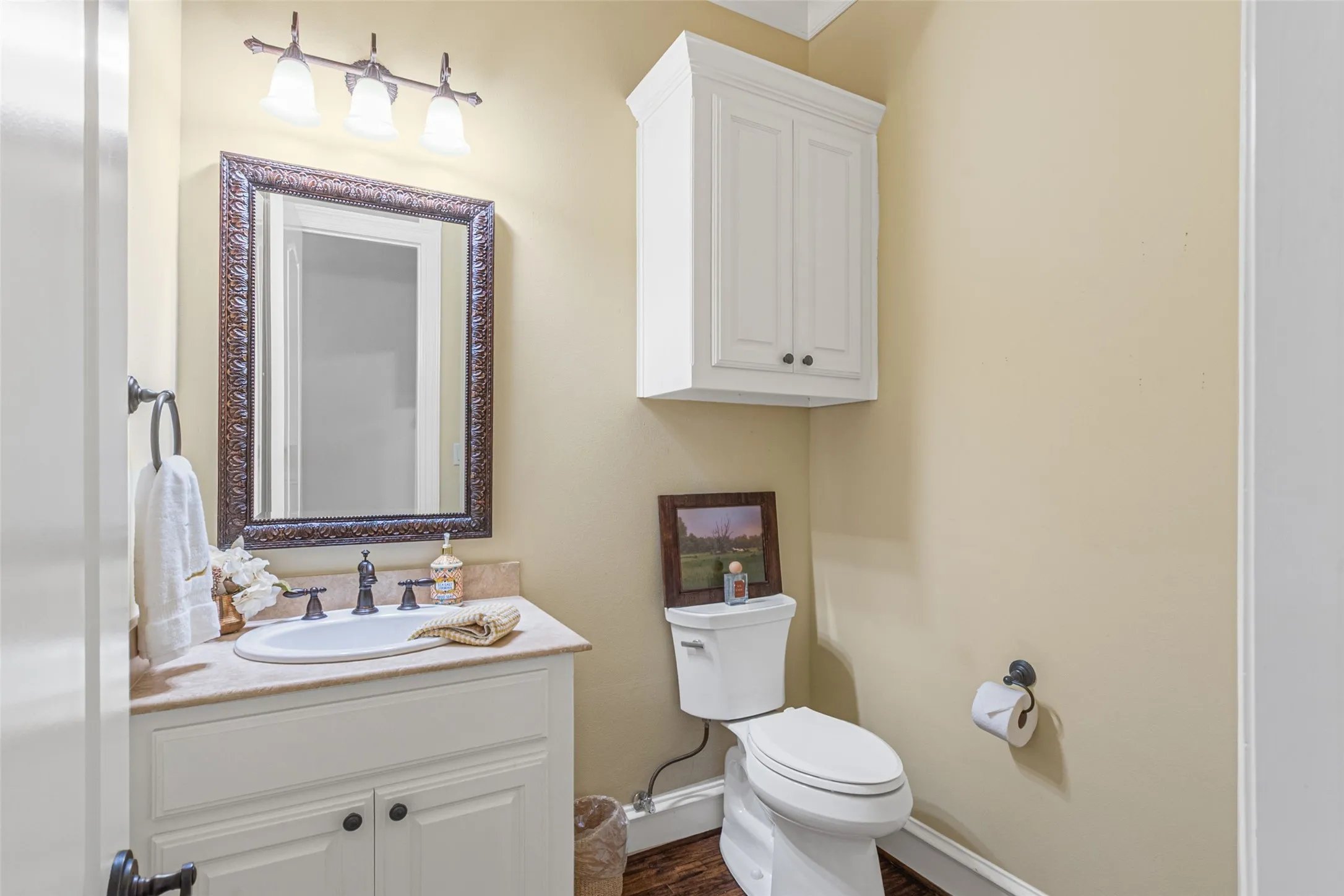 Single Family Residence For Sale in Tarrant County , 1213 Virginia Place, Fort Worth, Texas 76107, 3 Bedroom, 4 Bathroom, 2 Garage spaces, 3,804 Sqft, built in 2006, mls#21405711, Real Estate Agent in Fort Worth, Homes For Sale in Tarrant county, Homes For Sale in Fort Worth, Realtor in Fort Worth Texas, Real Estate Brokerage Independent Realty Texas, Luminita Cordes Realtor