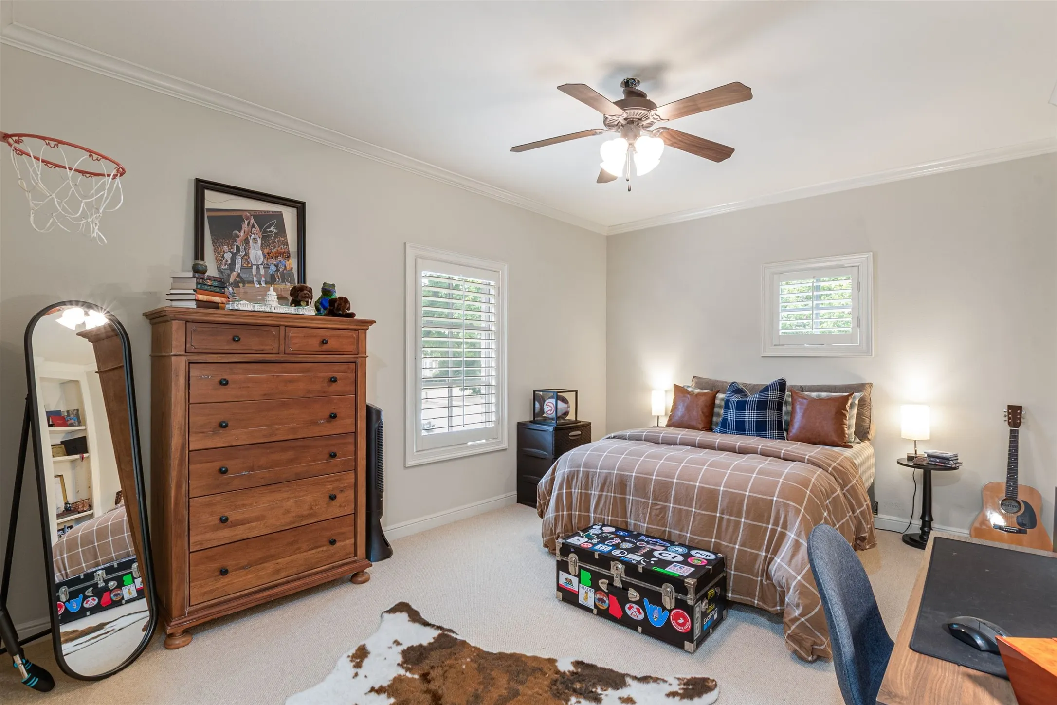 Single Family Residence For Sale in Tarrant County , 1213 Virginia Place, Fort Worth, Texas 76107, 3 Bedroom, 4 Bathroom, 2 Garage spaces, 3,804 Sqft, built in 2006, mls#21405711, Real Estate Agent in Fort Worth, Homes For Sale in Tarrant county, Homes For Sale in Fort Worth, Realtor in Fort Worth Texas, Real Estate Brokerage Independent Realty Texas, Luminita Cordes Realtor