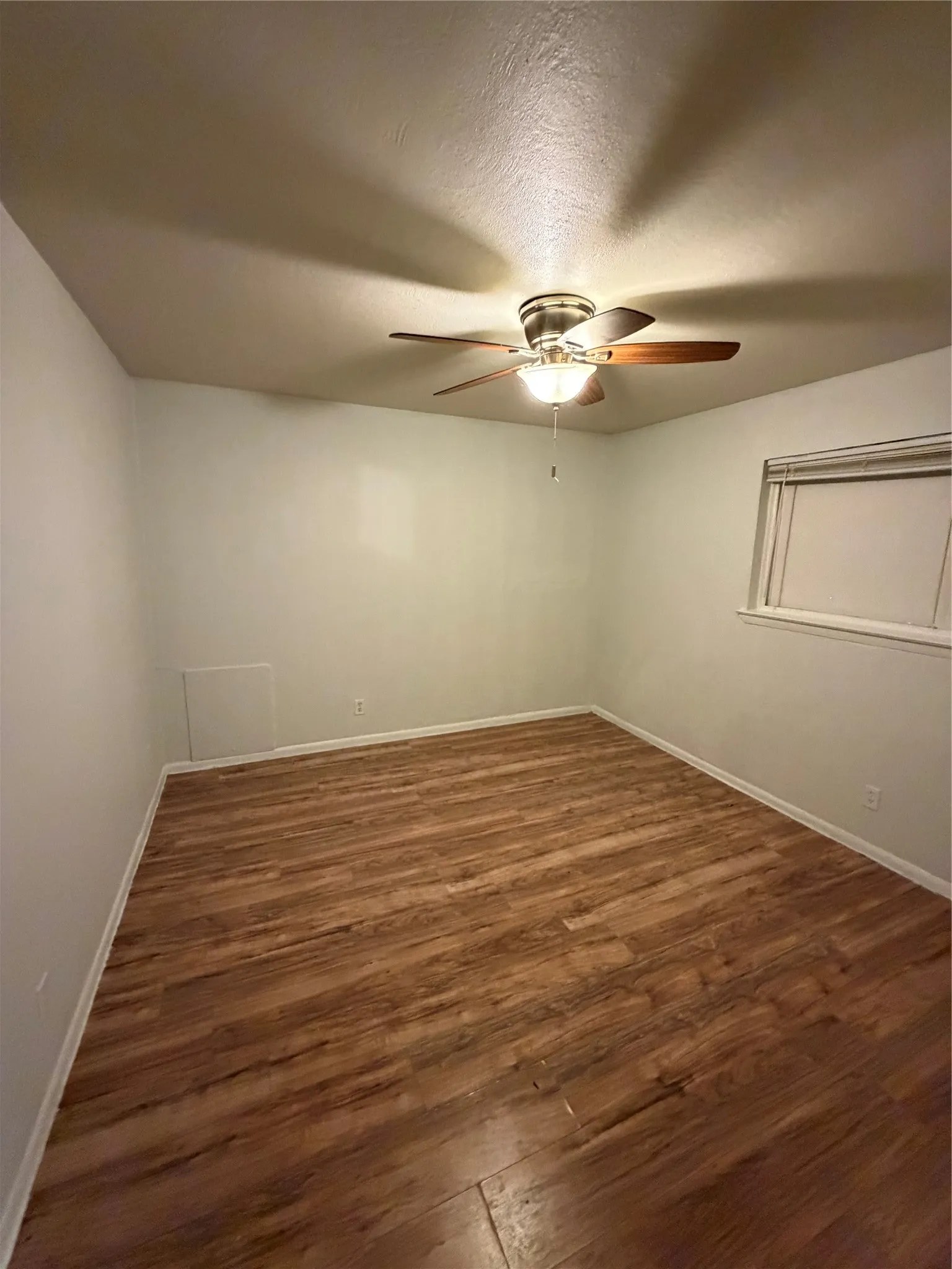 Apartment For Rent in Dallas County , 230 Starr Street 202, Dallas, Texas 75203, 1 Bedroom, 1 Bathroom, Garage spaces, 600 Sqft, built in 1960, mls#21409684, Real Estate Agent in Dallas, Homes For Rent in Dallas county, Homes For Rent in Dallas, Realtor in Dallas Texas, Real Estate Brokerage Independent Realty Texas, Luminita Cordes Realtor