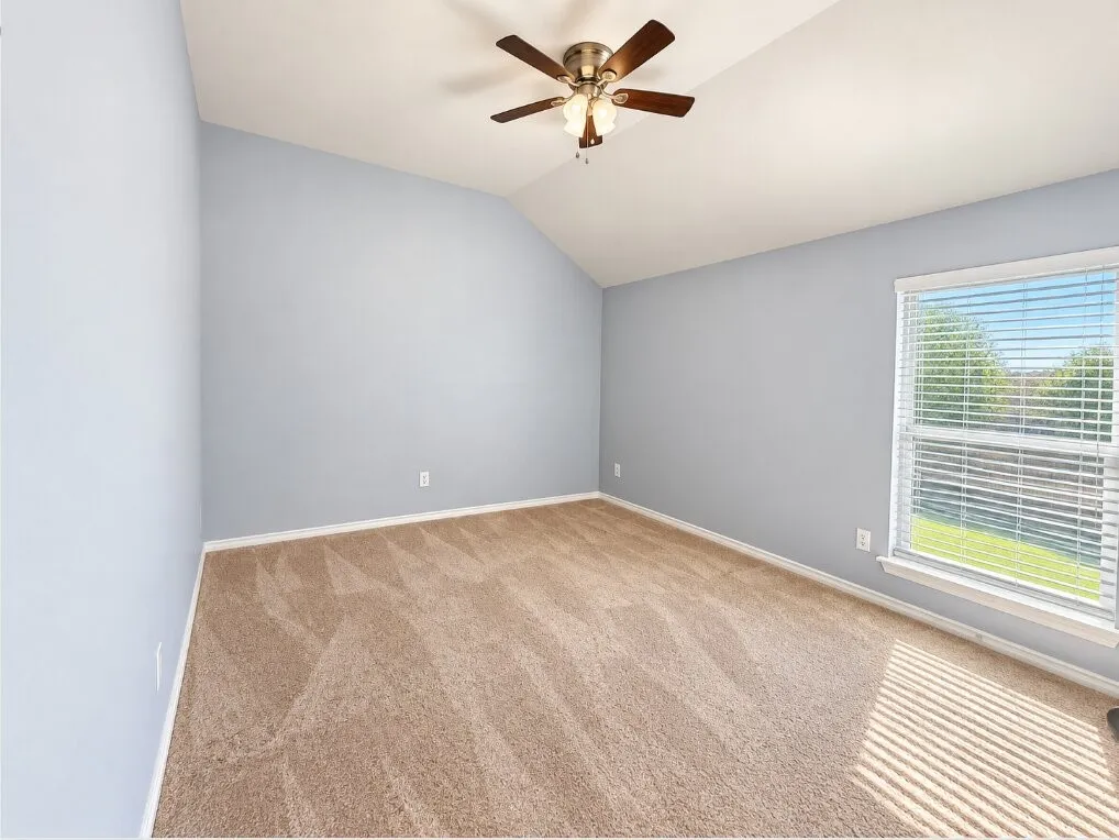 Single Family Residence For Rent in Tarrant County , 5805 Ozark Drive, Fort Worth, Texas 76131, 4 Bedroom, 2 Bathroom, 3 Garage spaces, 2,360 Sqft, built in 2003, mls#21409696, Real Estate Agent in Fort Worth, Homes For Rent in Tarrant county, Homes For Rent in Fort Worth, Realtor in Fort Worth Texas, Real Estate Brokerage Independent Realty Texas, Luminita Cordes Realtor