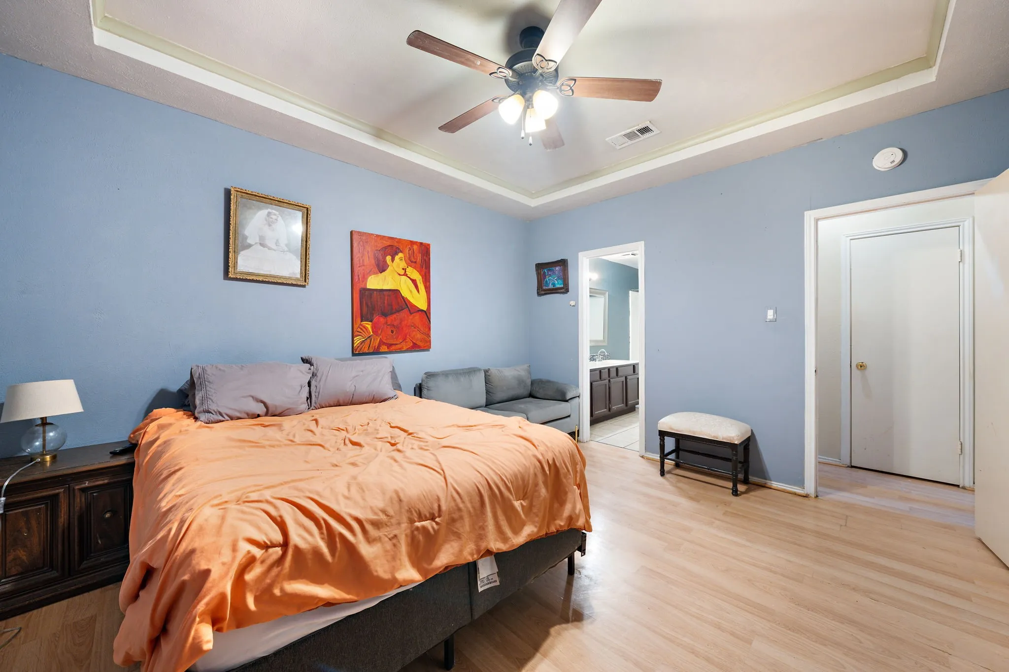 Condominium For Sale in Dallas County , 611 Oriole Boulevard 1001, Duncanville, Texas 75116, 2 Bedroom, 3 Bathroom, Garage spaces, 1,088 Sqft, built in 1984, mls#21408727, Real Estate Agent in Duncanville, Homes For Sale in Dallas county, Homes For Sale in Duncanville, Realtor in Duncanville Texas, Real Estate Brokerage Independent Realty Texas, Luminita Cordes Realtor