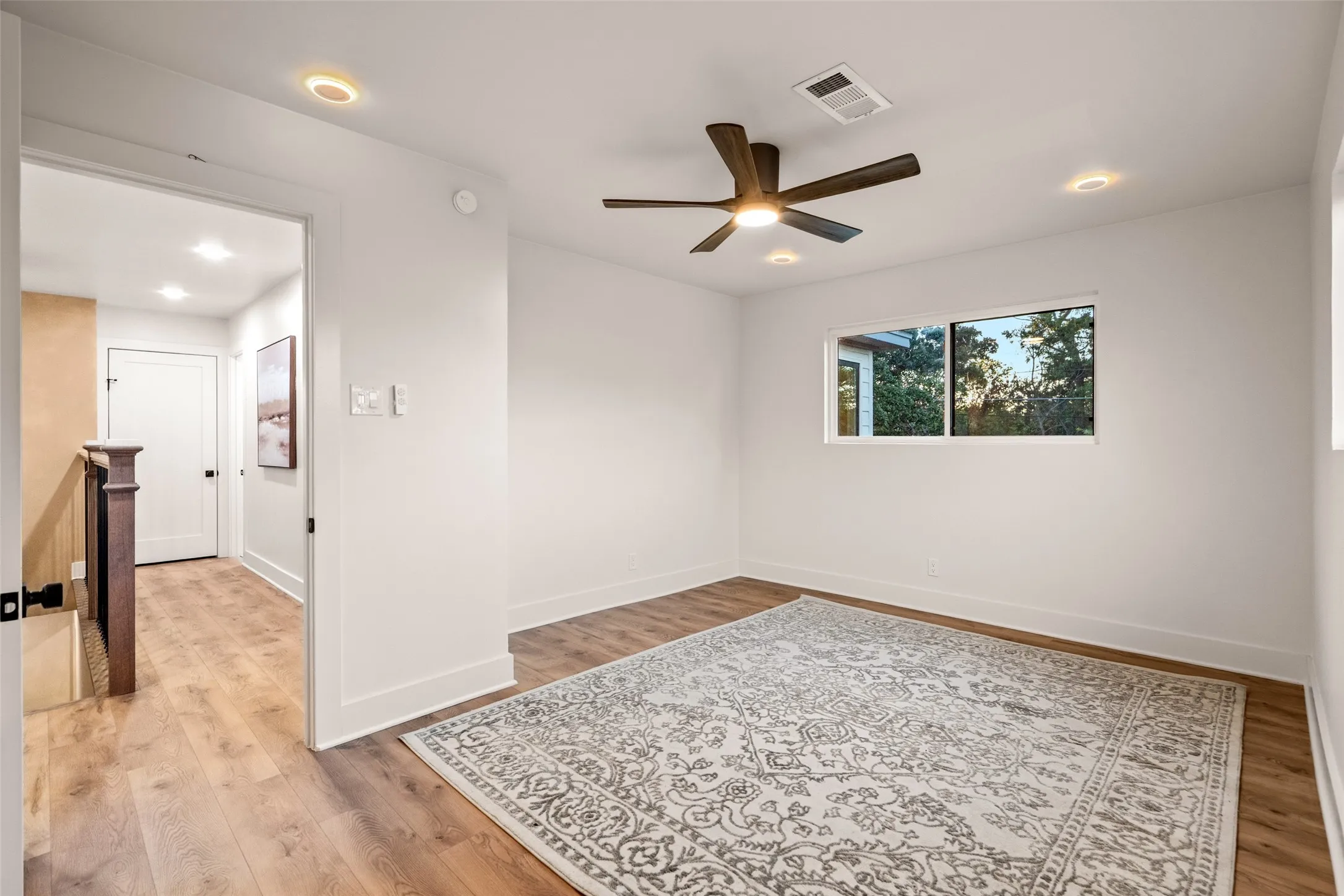 Single Family Residence For Sale in Dallas County , 1439 Junior Drive, Dallas, Texas 75208, 4 Bedroom, 4 Bathroom, 2 Garage spaces, 2,645 Sqft, built in 1947, mls#21408497, Real Estate Agent in Dallas, Homes For Sale in Dallas county, Homes For Sale in Dallas, Realtor in Dallas Texas, Real Estate Brokerage Independent Realty Texas, Luminita Cordes Realtor
