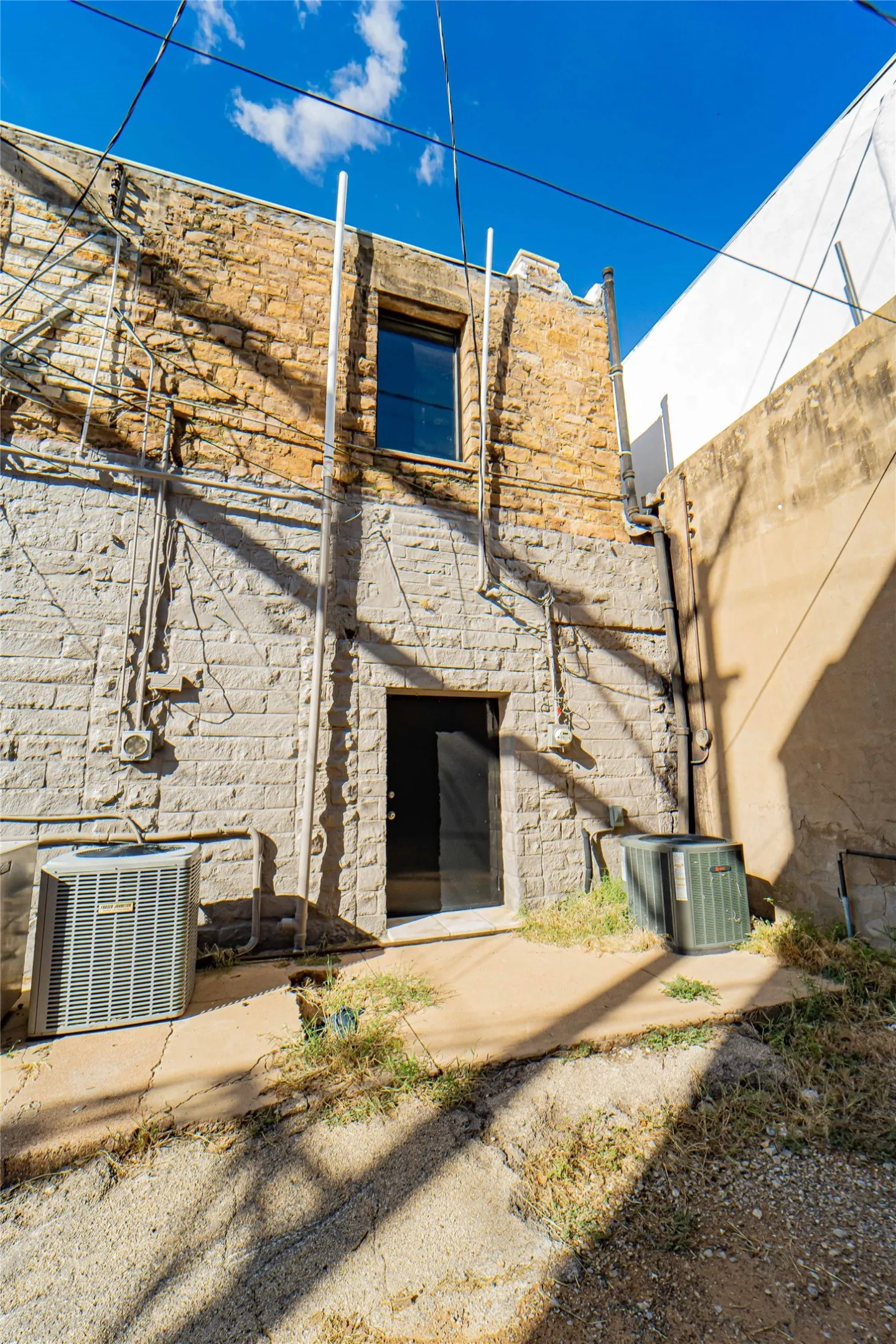 Office For Rent in Stephens County , 225 W Walker, Breckenridge, Texas 76424, 0, 0, Garage spaces, 0 Sqft, built in 0, mls#21406868, Real Estate Agent in Breckenridge, Homes For Rent in Stephens county, Homes For Rent in Breckenridge, Realtor in Breckenridge Texas, Real Estate Brokerage Independent Realty Texas, Luminita Cordes Realtor