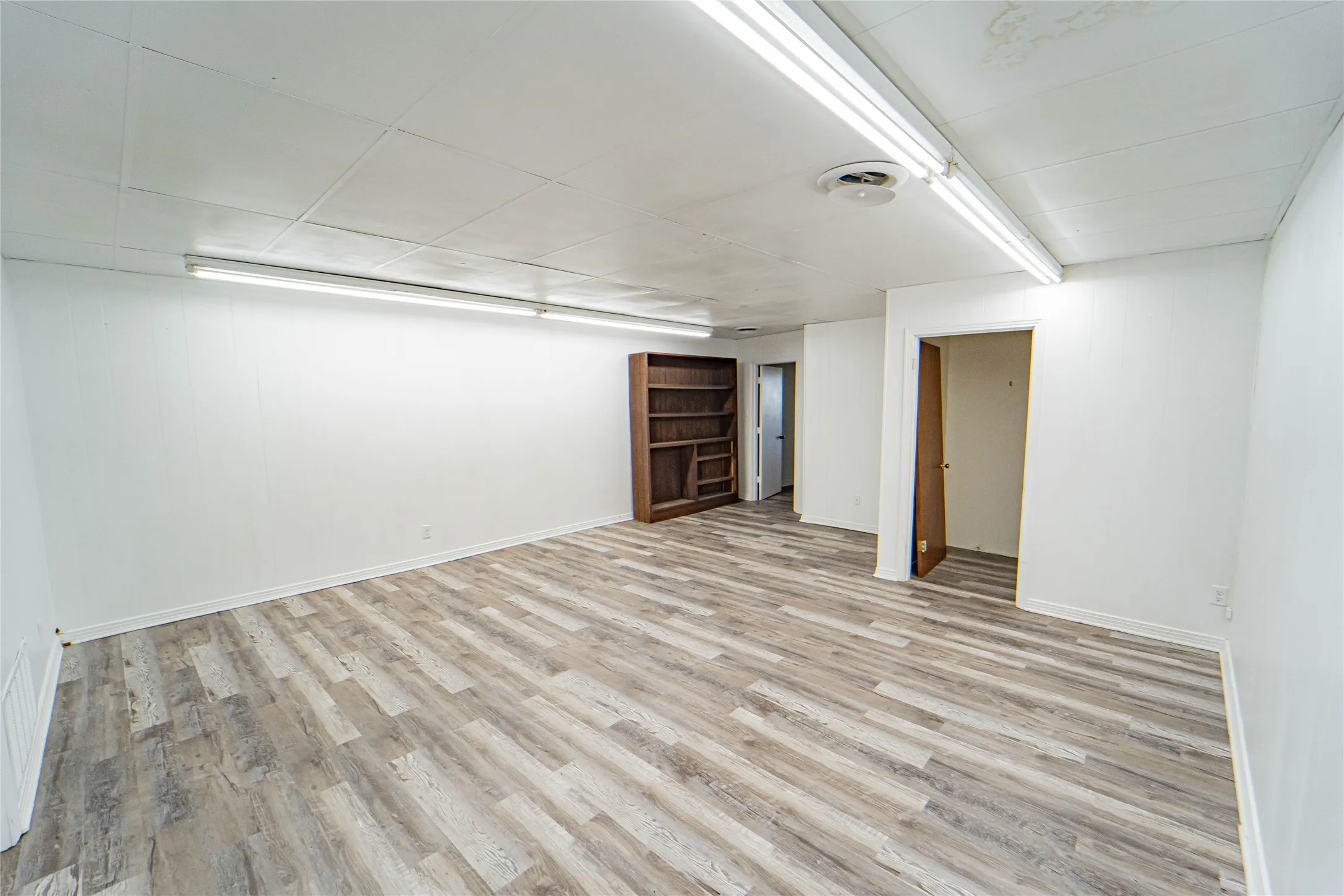 Office For Rent in Stephens County , 225 W Walker, Breckenridge, Texas 76424, 0, 0, Garage spaces, 0 Sqft, built in 0, mls#21406868, Real Estate Agent in Breckenridge, Homes For Rent in Stephens county, Homes For Rent in Breckenridge, Realtor in Breckenridge Texas, Real Estate Brokerage Independent Realty Texas, Luminita Cordes Realtor