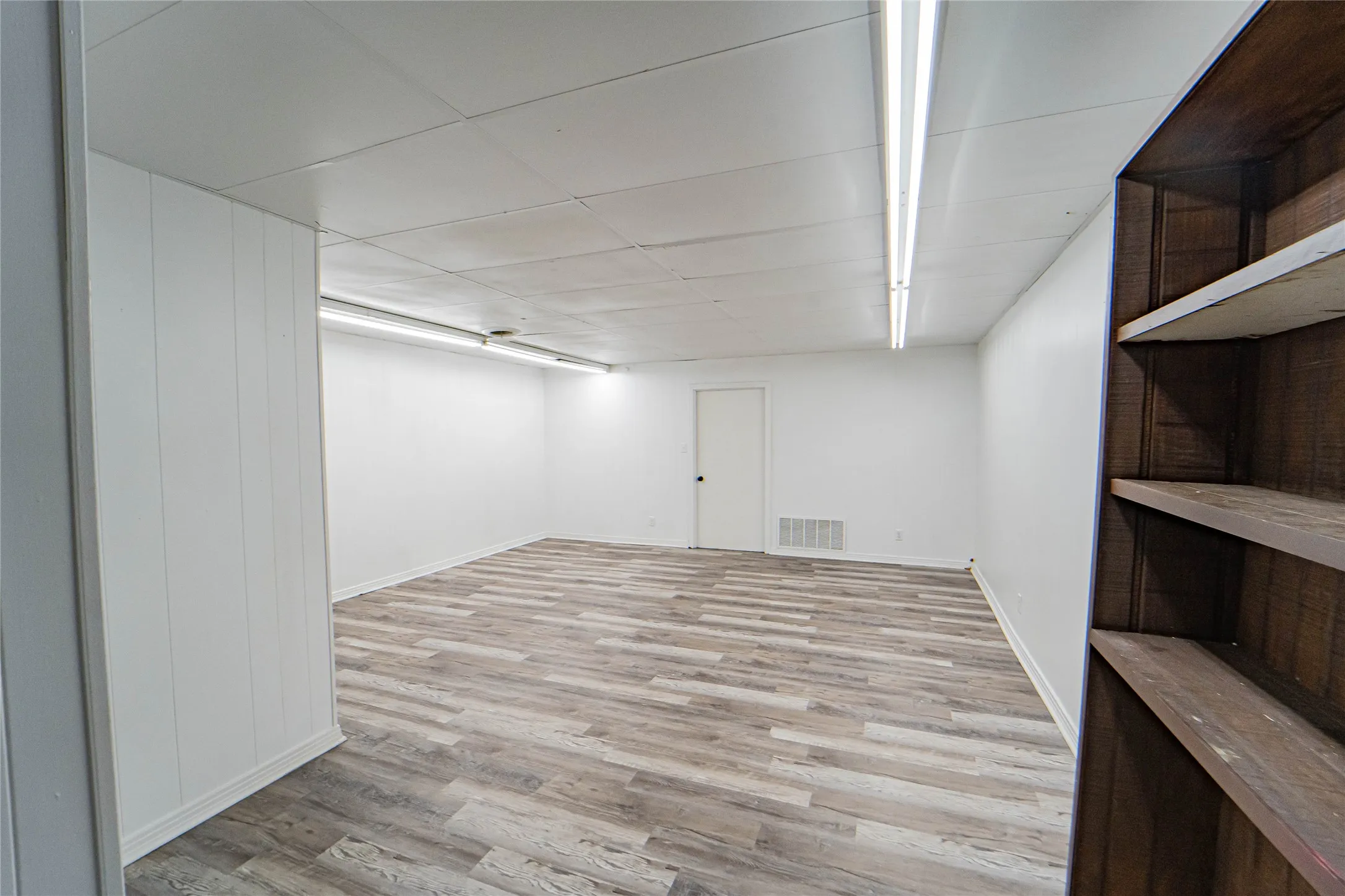 Office For Rent in Stephens County , 225 W Walker, Breckenridge, Texas 76424, 0, 0, Garage spaces, 0 Sqft, built in 0, mls#21406868, Real Estate Agent in Breckenridge, Homes For Rent in Stephens county, Homes For Rent in Breckenridge, Realtor in Breckenridge Texas, Real Estate Brokerage Independent Realty Texas, Luminita Cordes Realtor