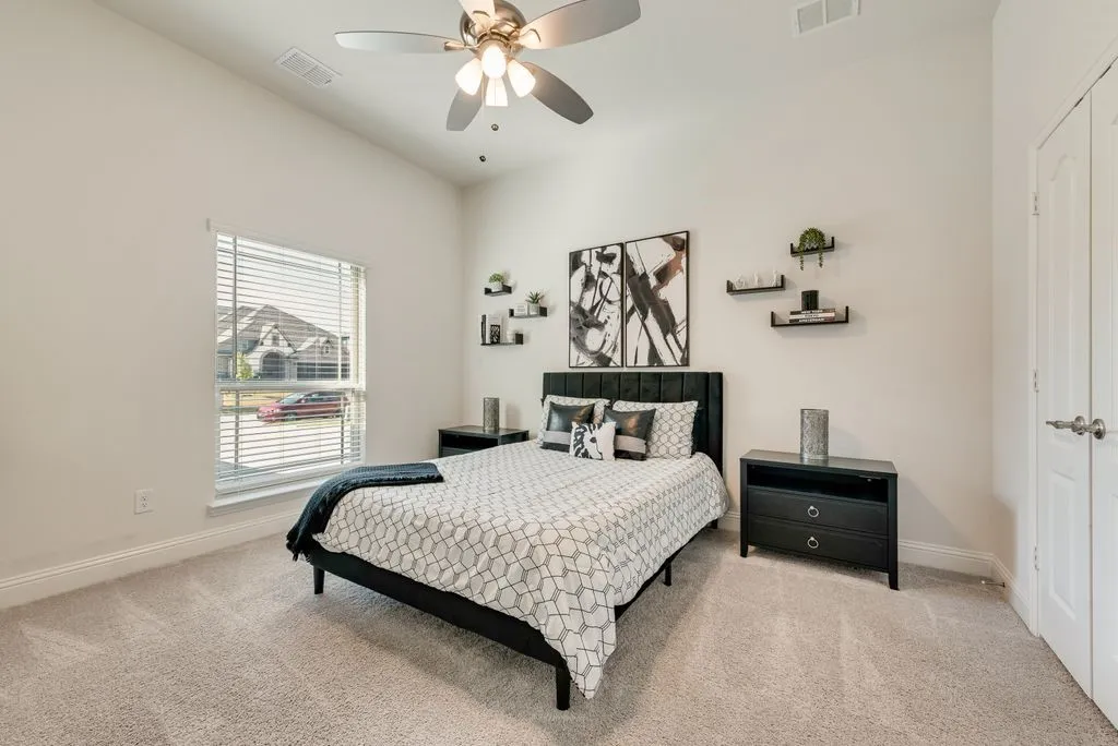 Single Family Residence For Sale in Ellis County , 317 Resting Place Road, Waxahachie, Texas 75165, 4 Bedroom, 3 Bathroom, 2 Garage spaces, 2,283 Sqft, built in 2022, mls#21409699, Real Estate Agent in Waxahachie, Homes For Sale in Ellis county, Homes For Sale in Waxahachie, Realtor in Waxahachie Texas, Real Estate Brokerage Independent Realty Texas, Luminita Cordes Realtor