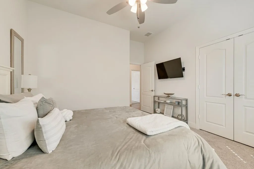 Single Family Residence For Sale in Ellis County , 317 Resting Place Road, Waxahachie, Texas 75165, 4 Bedroom, 3 Bathroom, 2 Garage spaces, 2,283 Sqft, built in 2022, mls#21409699, Real Estate Agent in Waxahachie, Homes For Sale in Ellis county, Homes For Sale in Waxahachie, Realtor in Waxahachie Texas, Real Estate Brokerage Independent Realty Texas, Luminita Cordes Realtor