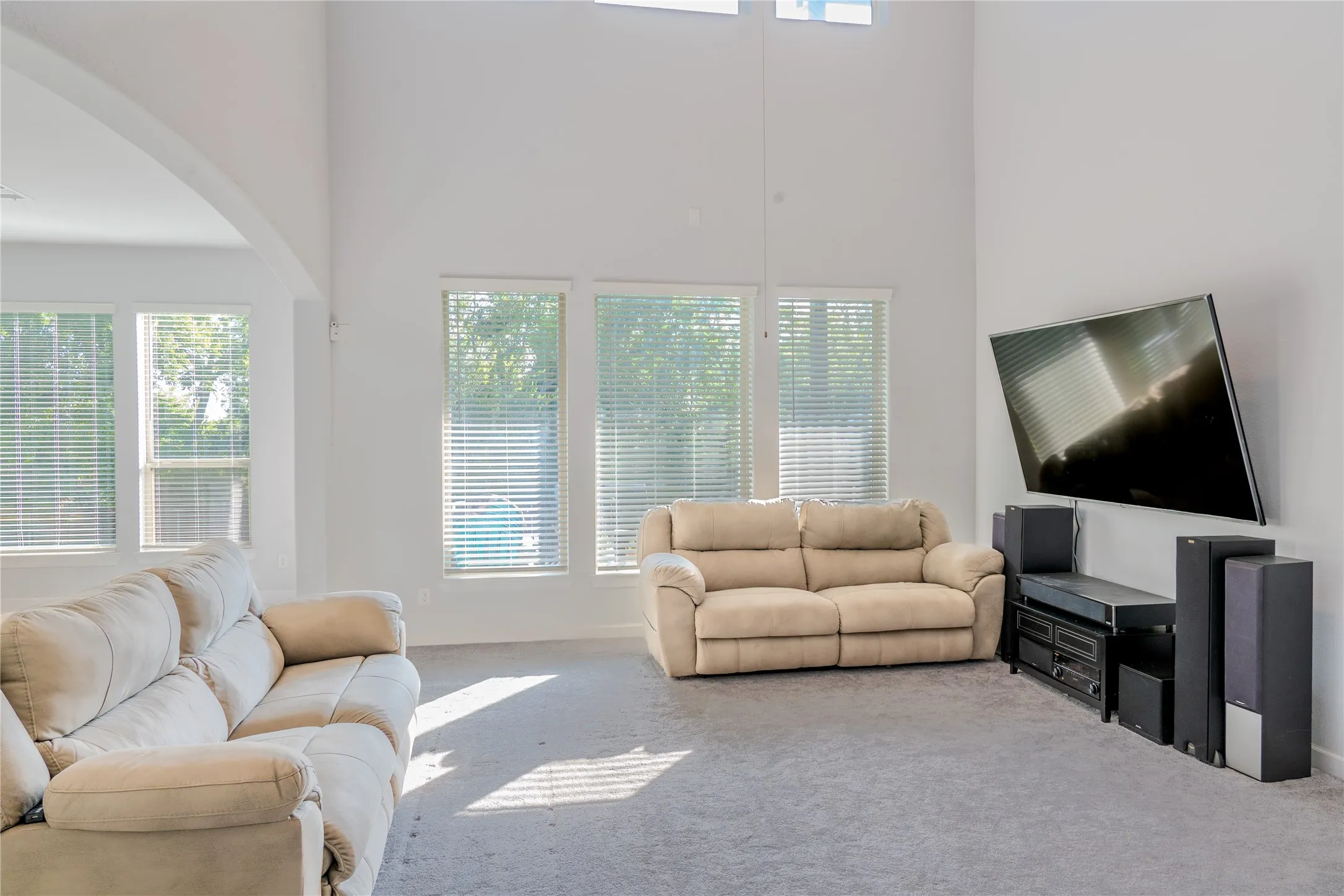 Single Family Residence For Rent in Rockwall County , 1327 Arezzo Lane, Mclendon Chisholm, Texas 75032, 5 Bedroom, 4 Bathroom, 3 Garage spaces, 4,206 Sqft, built in 2020, mls#21409713, Real Estate Agent in Mclendon Chisholm, Homes For Rent in Rockwall county, Homes For Rent in Mclendon Chisholm, Realtor in Mclendon Chisholm Texas, Real Estate Brokerage Independent Realty Texas, Luminita Cordes Realtor
