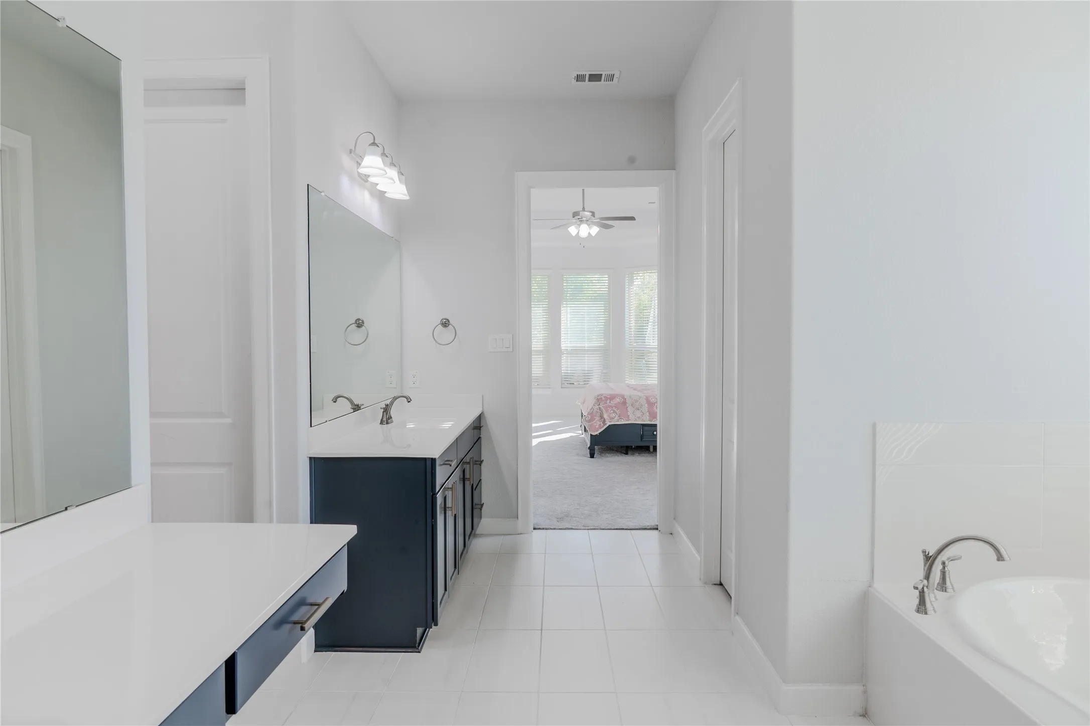 Single Family Residence For Rent in Rockwall County , 1327 Arezzo Lane, Mclendon Chisholm, Texas 75032, 5 Bedroom, 4 Bathroom, 3 Garage spaces, 4,206 Sqft, built in 2020, mls#21409713, Real Estate Agent in Mclendon Chisholm, Homes For Rent in Rockwall county, Homes For Rent in Mclendon Chisholm, Realtor in Mclendon Chisholm Texas, Real Estate Brokerage Independent Realty Texas, Luminita Cordes Realtor