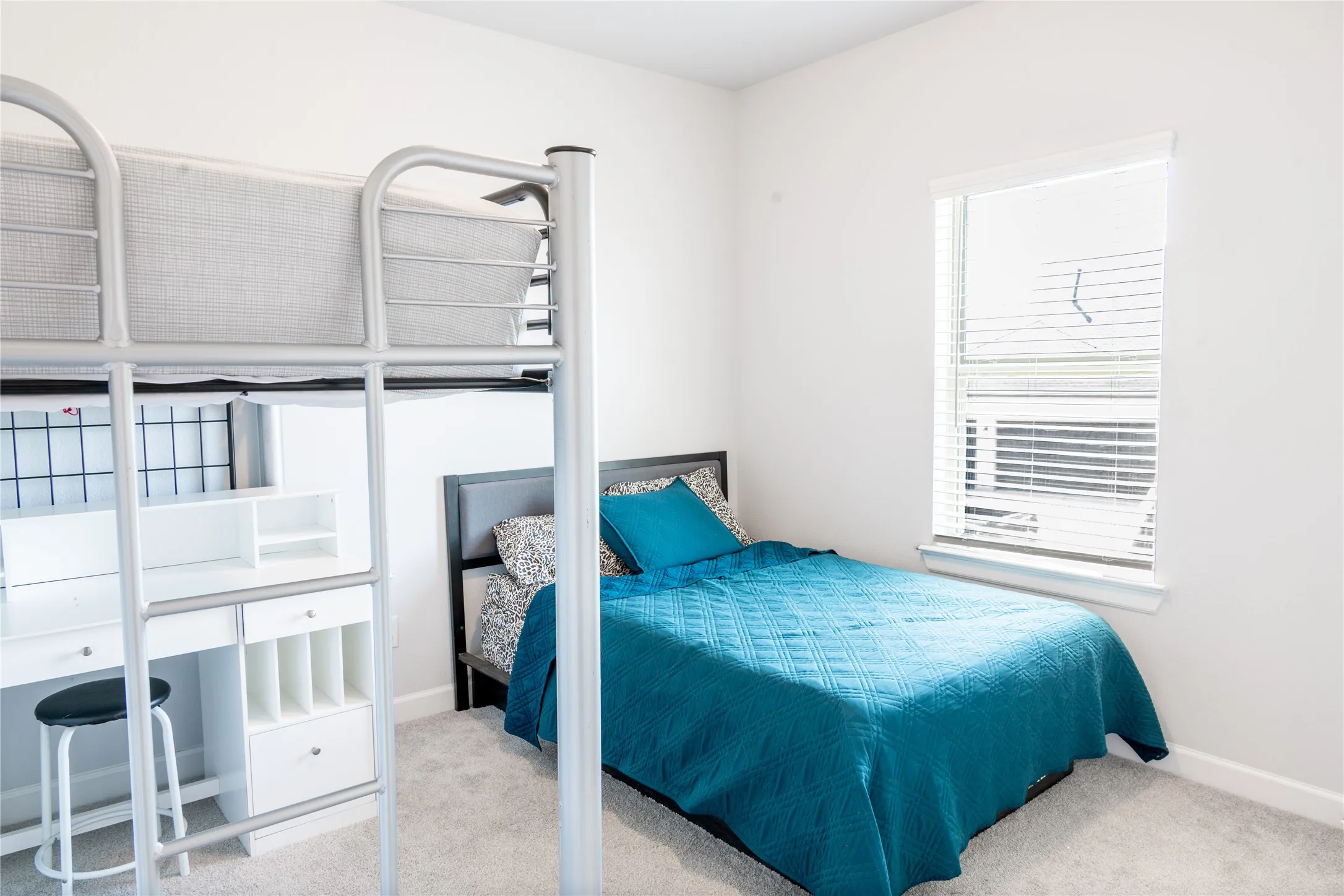 Single Family Residence For Rent in Rockwall County , 1327 Arezzo Lane, Mclendon Chisholm, Texas 75032, 5 Bedroom, 4 Bathroom, 3 Garage spaces, 4,206 Sqft, built in 2020, mls#21409713, Real Estate Agent in Mclendon Chisholm, Homes For Rent in Rockwall county, Homes For Rent in Mclendon Chisholm, Realtor in Mclendon Chisholm Texas, Real Estate Brokerage Independent Realty Texas, Luminita Cordes Realtor