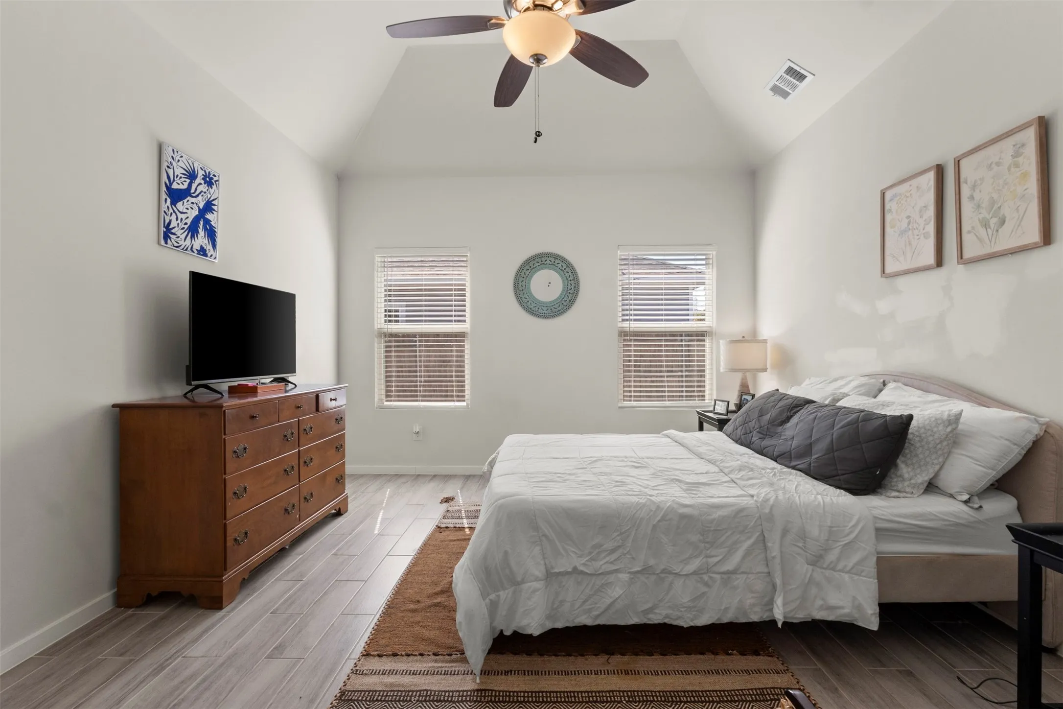 Single Family Residence For Sale in Hunt County , 3721 Washington Street, Greenville, Texas 75401, 4 Bedroom, 2 Bathroom, 2 Garage spaces, 1,514 Sqft, built in 2020, mls#21409685, Real Estate Agent in Greenville, Homes For Sale in Hunt county, Homes For Sale in Greenville, Realtor in Greenville Texas, Real Estate Brokerage Independent Realty Texas, Luminita Cordes Realtor