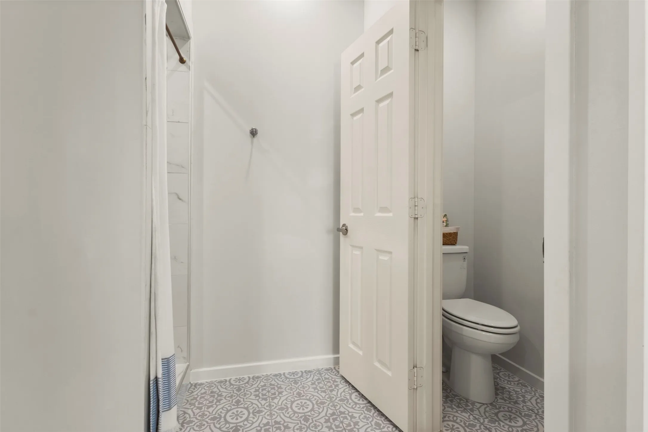 Single Family Residence For Sale in Hunt County , 3721 Washington Street, Greenville, Texas 75401, 4 Bedroom, 2 Bathroom, 2 Garage spaces, 1,514 Sqft, built in 2020, mls#21409685, Real Estate Agent in Greenville, Homes For Sale in Hunt county, Homes For Sale in Greenville, Realtor in Greenville Texas, Real Estate Brokerage Independent Realty Texas, Luminita Cordes Realtor