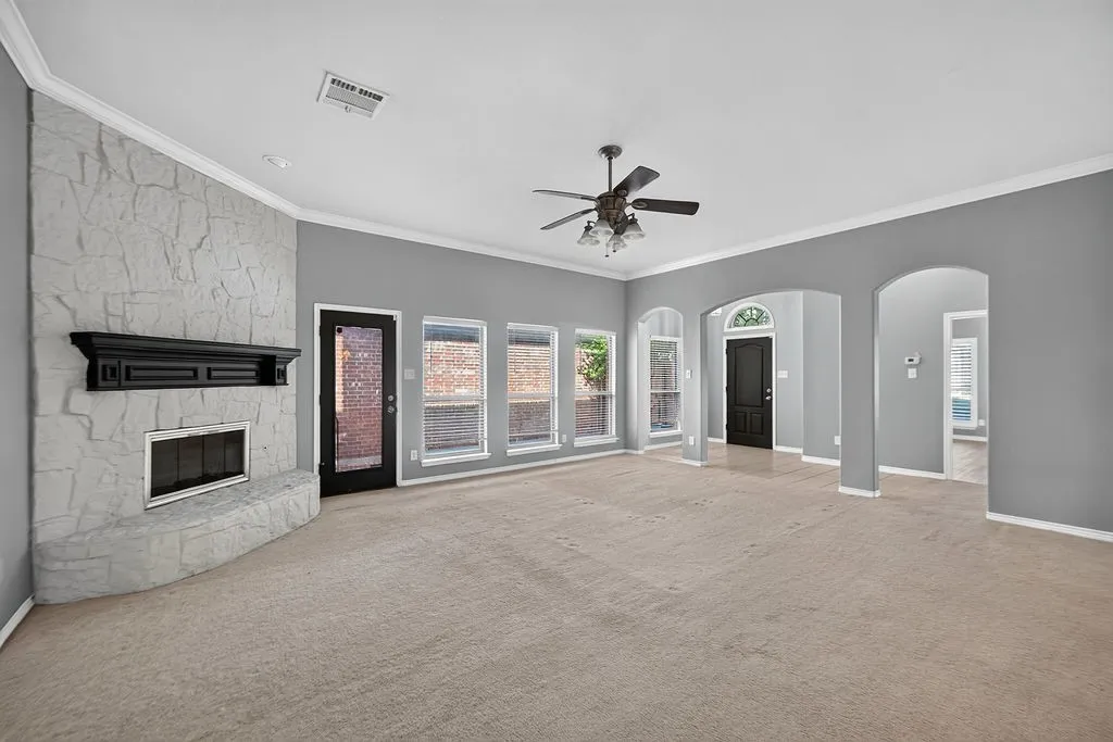 Single Family Residence For Rent in Collin County , 1431 Petersburgh Place, Allen, Texas 75013, 3 Bedroom, 2 Bathroom, 2 Garage spaces, 1,896 Sqft, built in 2005, mls#21409716, Real Estate Agent in Allen, Homes For Rent in Collin county, Homes For Rent in Allen, Realtor in Allen Texas, Real Estate Brokerage Independent Realty Texas, Luminita Cordes Realtor