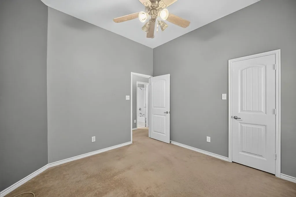 Single Family Residence For Rent in Collin County , 1431 Petersburgh Place, Allen, Texas 75013, 3 Bedroom, 2 Bathroom, 2 Garage spaces, 1,896 Sqft, built in 2005, mls#21409716, Real Estate Agent in Allen, Homes For Rent in Collin county, Homes For Rent in Allen, Realtor in Allen Texas, Real Estate Brokerage Independent Realty Texas, Luminita Cordes Realtor